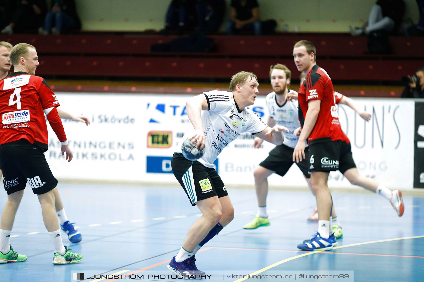 HK Country-Kungälvs HK 24-32,herr,Skövde Idrottshall,Skövde,Sverige,Handboll,,2018,199102