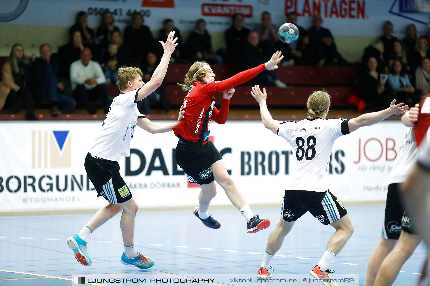 HK Country-Kungälvs HK 24-32,herr,Skövde Idrottshall,Skövde,Sverige,Handboll,,2018,199154