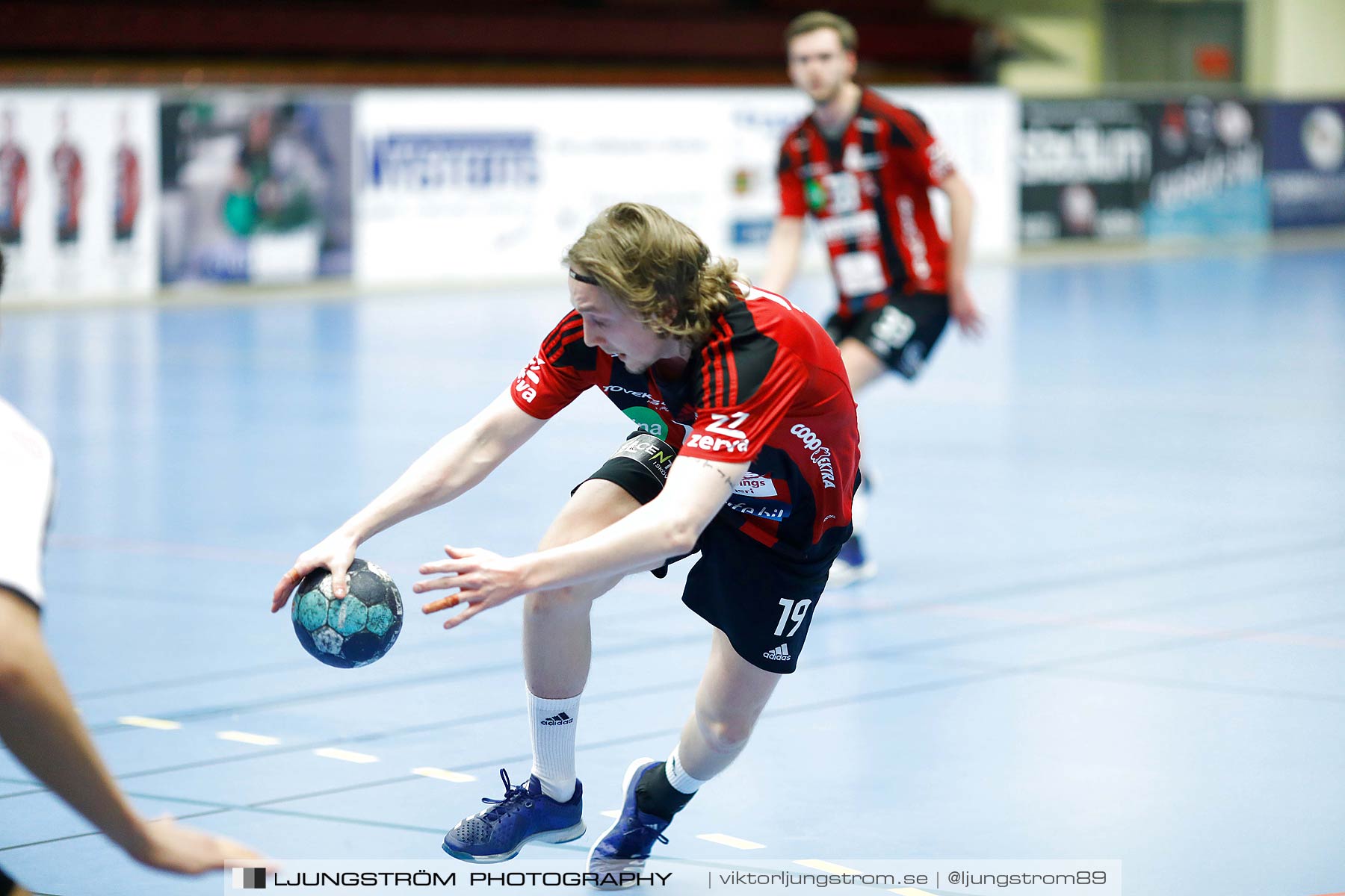 HK Country-Kungälvs HK 24-32,herr,Skövde Idrottshall,Skövde,Sverige,Handboll,,2018,199159