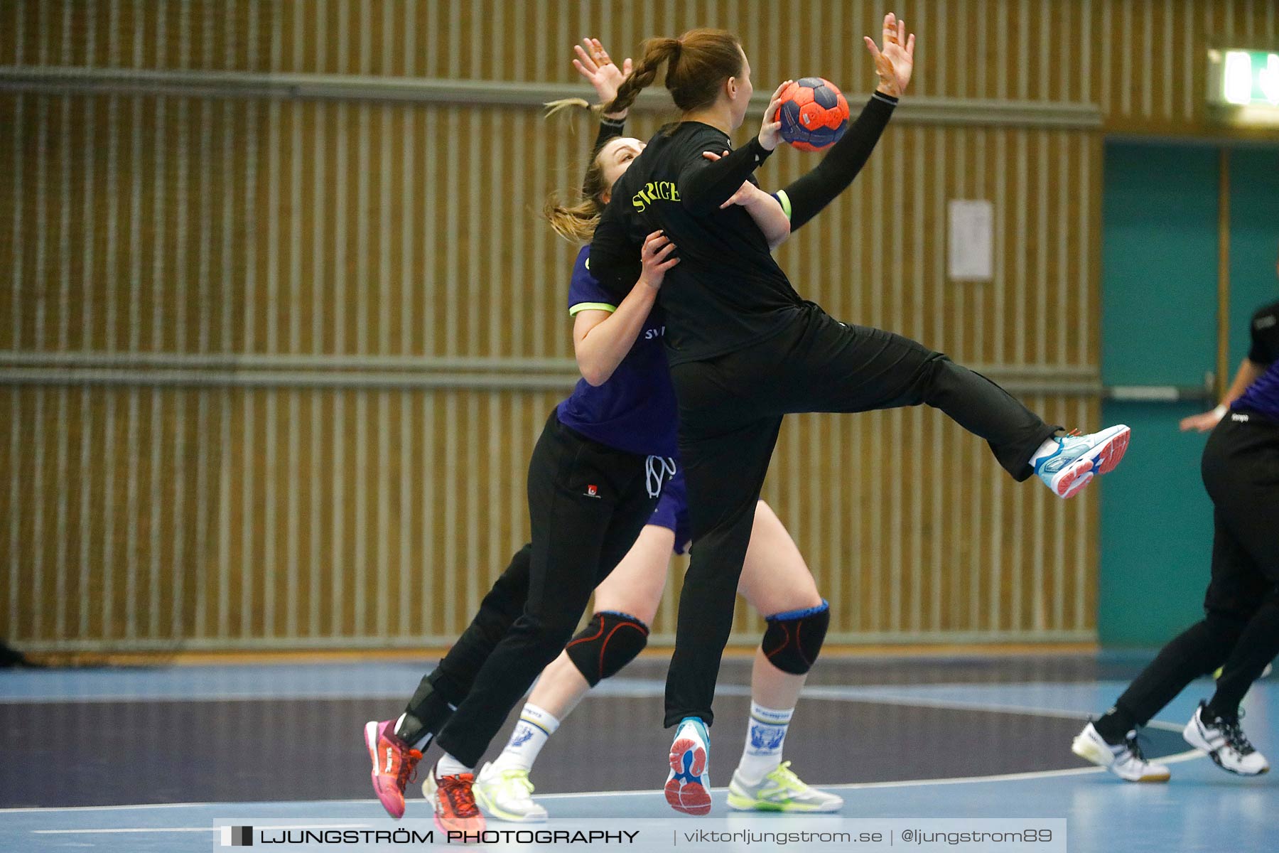 Träning Damlandslaget och Ligalandslaget Sverige,dam,Arena Skövde,Skövde,Sverige,Handboll,,2018,199360