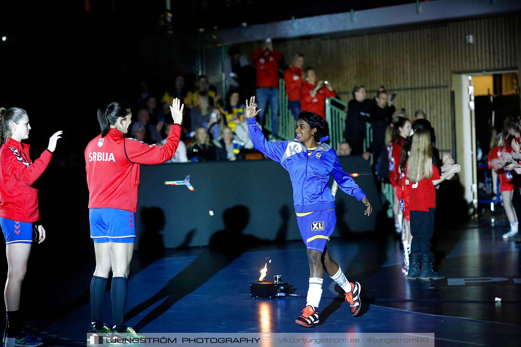 EM-Kval Sverige-Serbien 31-30,dam,Arena Skövde,Skövde,Sverige,Handboll,,2018,199539