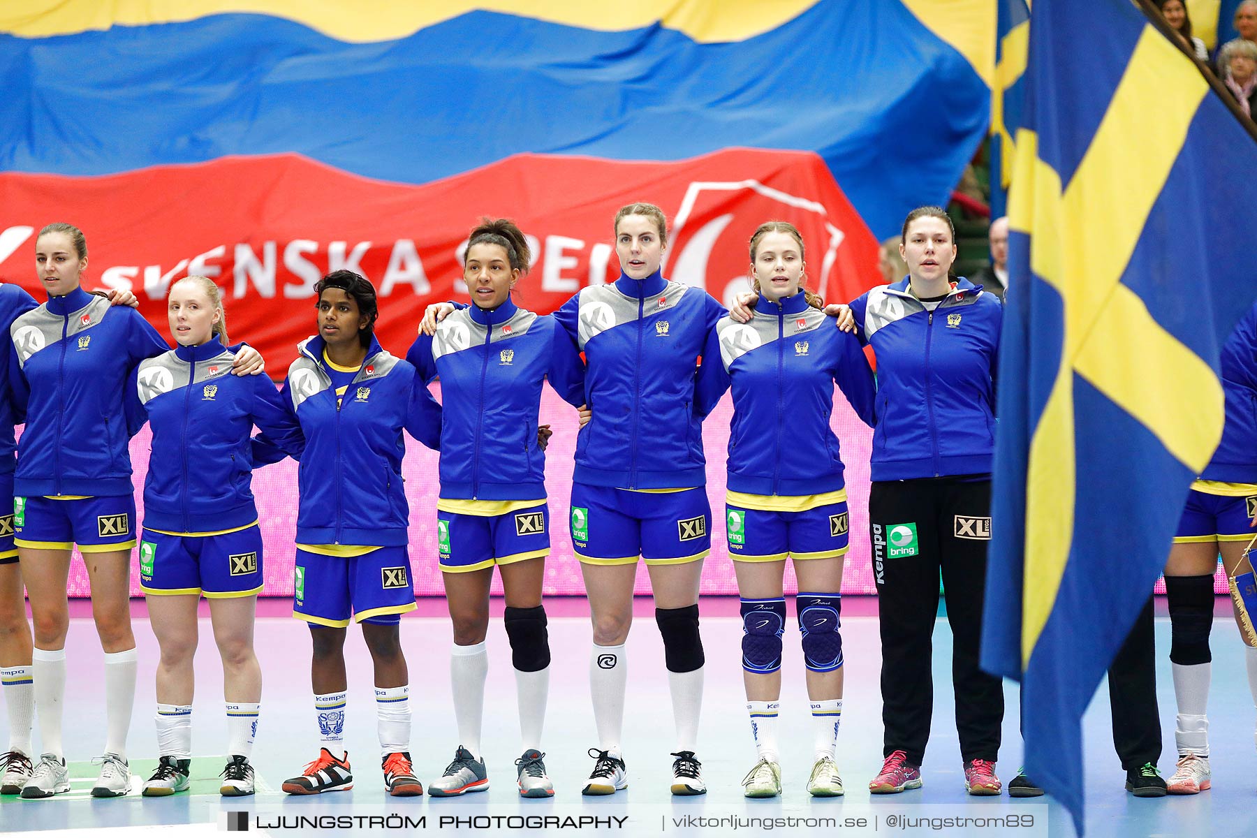 EM-Kval Sverige-Serbien 31-30,dam,Arena Skövde,Skövde,Sverige,Handboll,,2018,199597