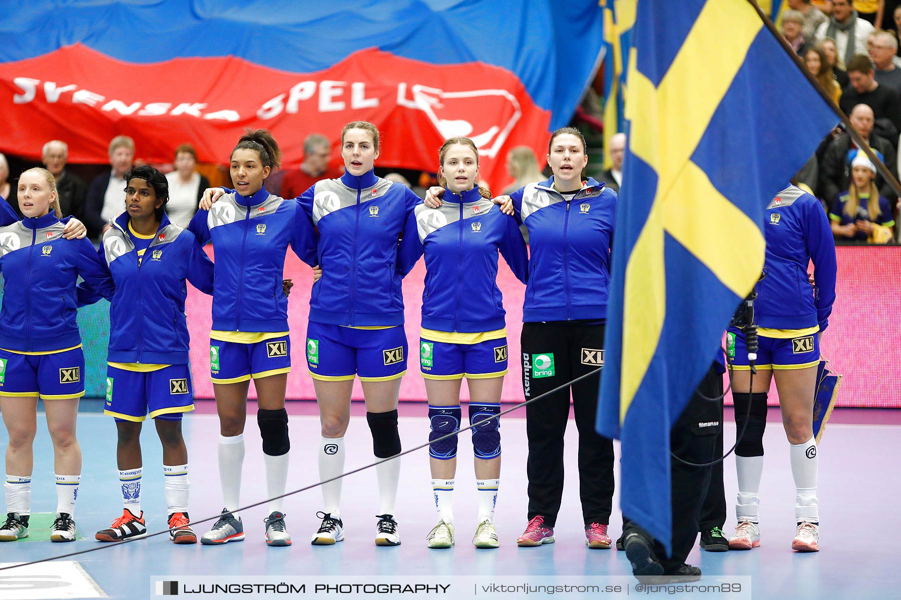 EM-Kval Sverige-Serbien 31-30,dam,Arena Skövde,Skövde,Sverige,Handboll,,2018,199605