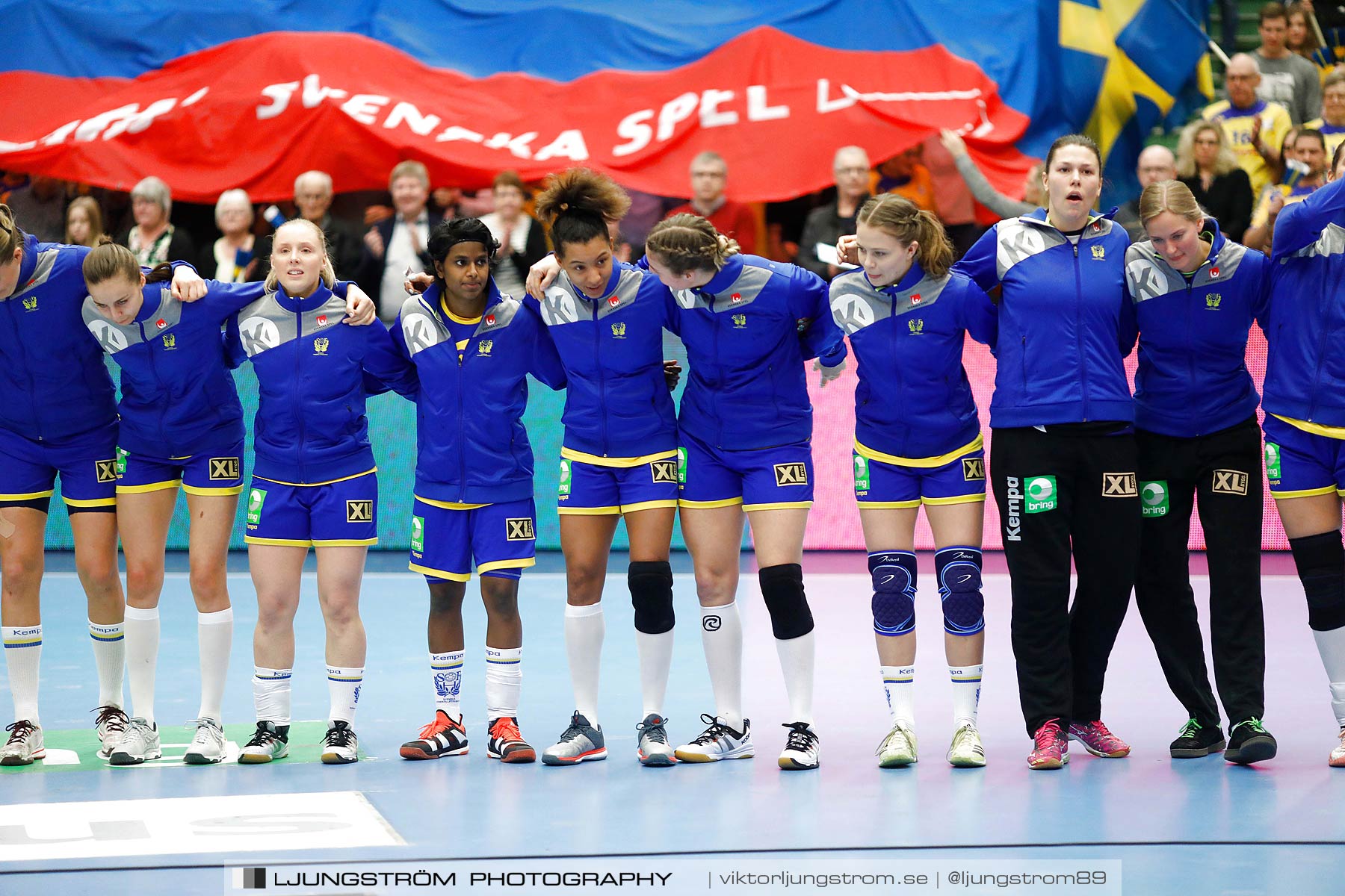 EM-Kval Sverige-Serbien 31-30,dam,Arena Skövde,Skövde,Sverige,Handboll,,2018,199611