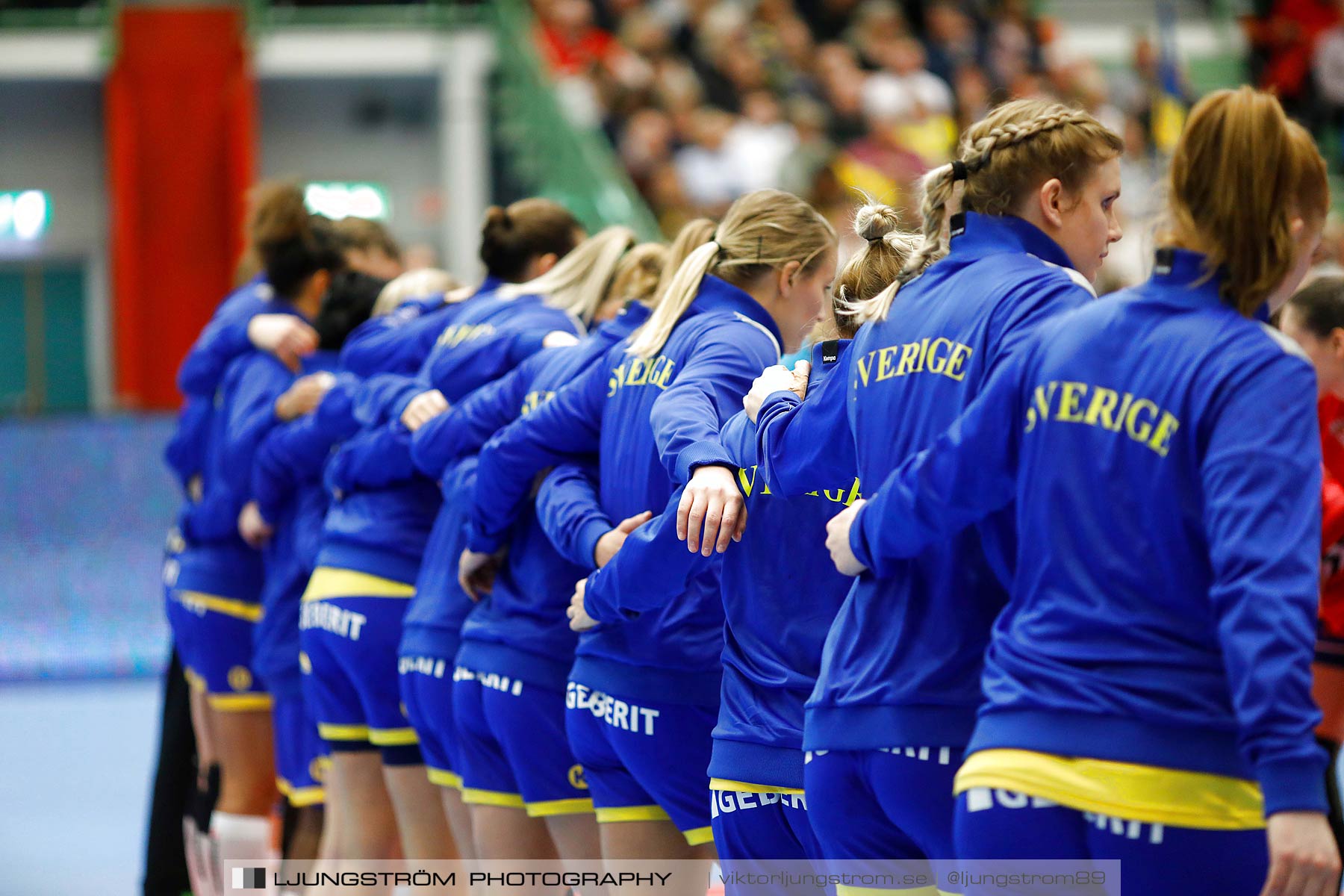 EM-Kval Sverige-Serbien 31-30,dam,Arena Skövde,Skövde,Sverige,Handboll,,2018,199618