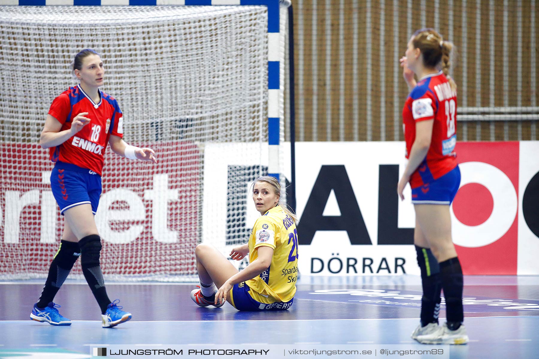 EM-Kval Sverige-Serbien 31-30,dam,Arena Skövde,Skövde,Sverige,Handboll,,2018,199647