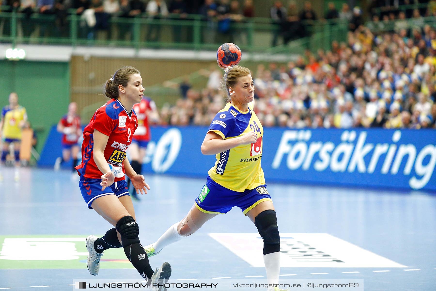 EM-Kval Sverige-Serbien 31-30,dam,Arena Skövde,Skövde,Sverige,Handboll,,2018,199655