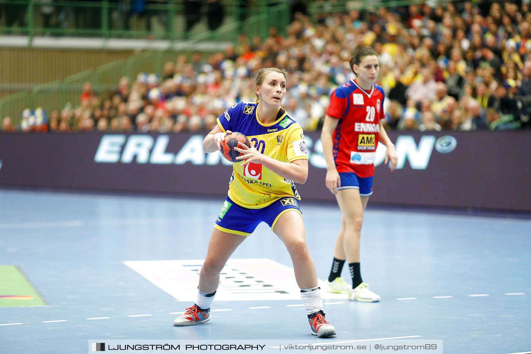 EM-Kval Sverige-Serbien 31-30,dam,Arena Skövde,Skövde,Sverige,Handboll,,2018,199663