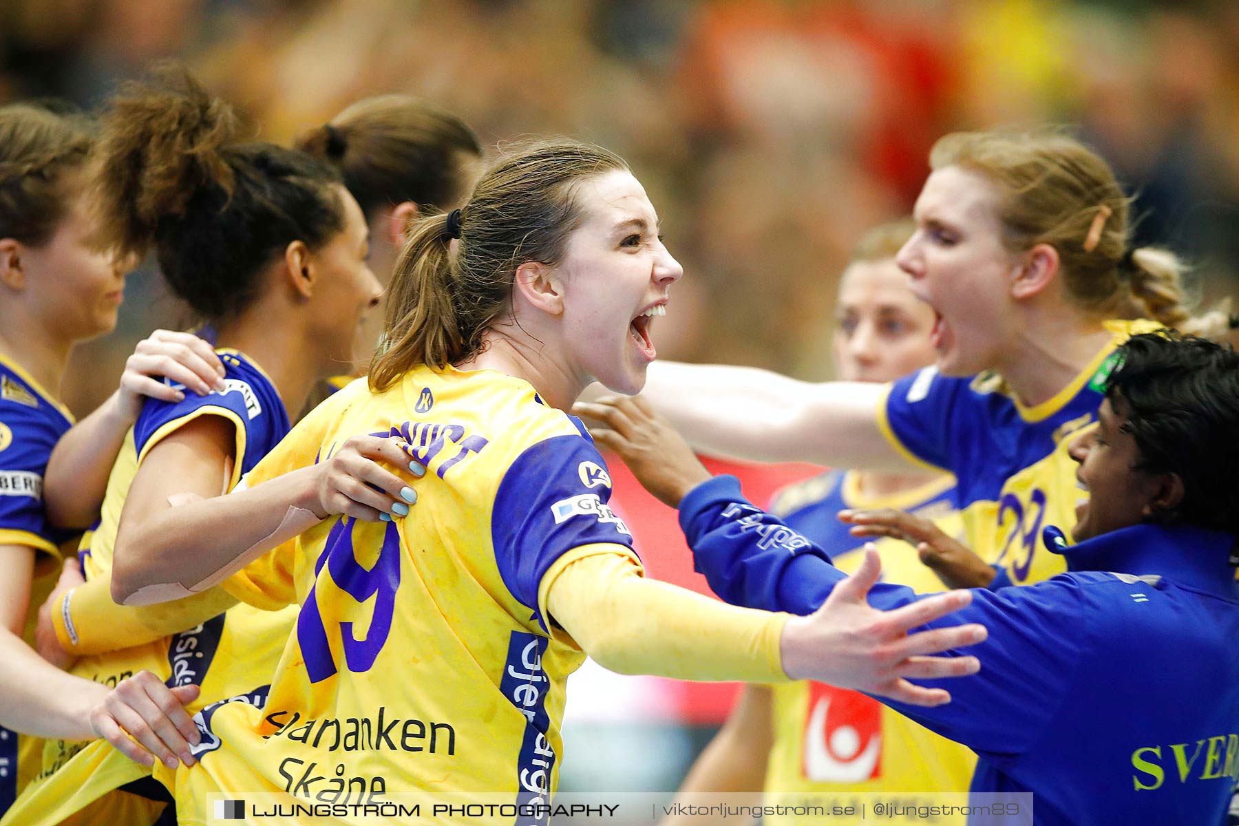 EM-Kval Sverige-Serbien 31-30,dam,Arena Skövde,Skövde,Sverige,Handboll,,2018,199711