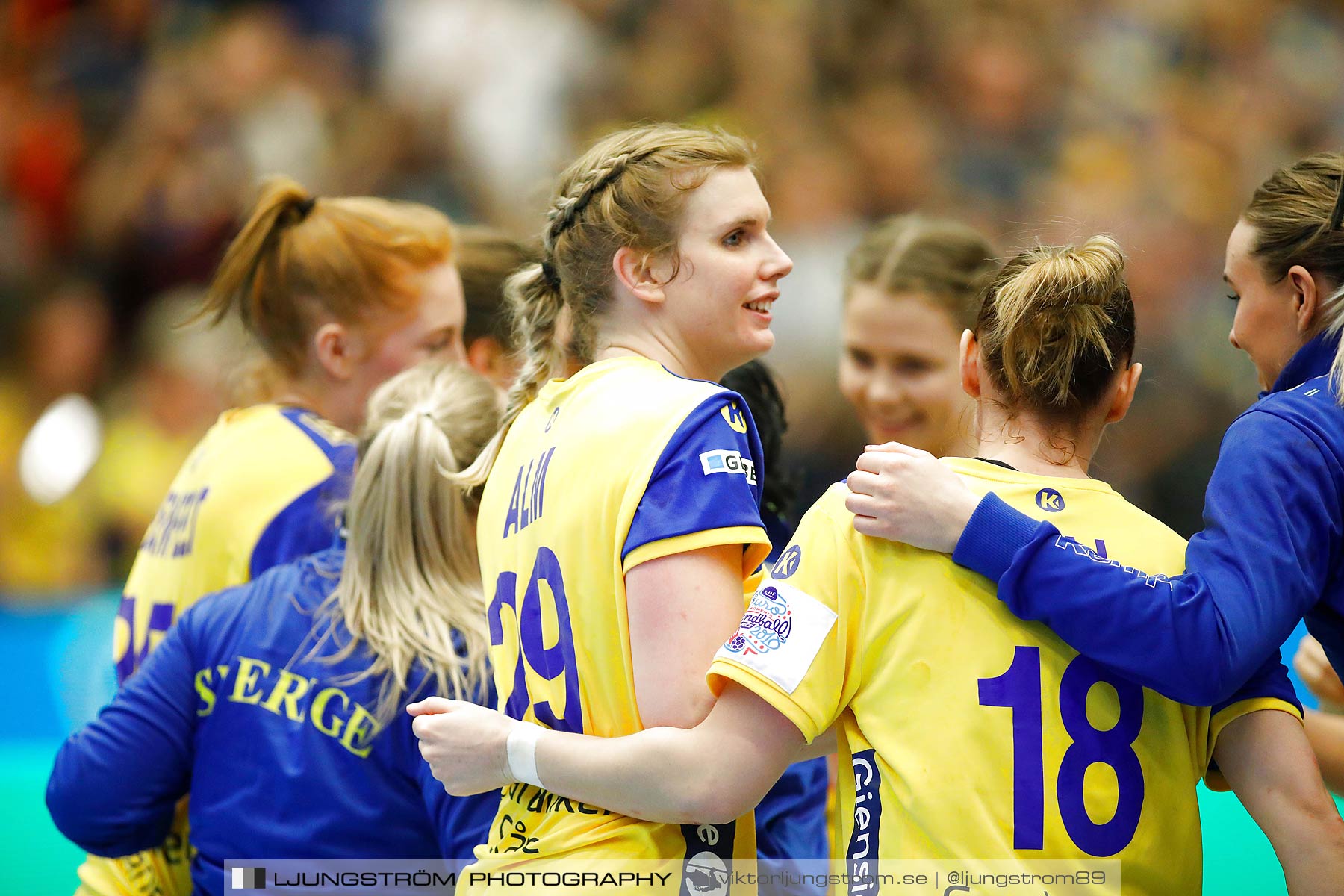 EM-Kval Sverige-Serbien 31-30,dam,Arena Skövde,Skövde,Sverige,Handboll,,2018,199716