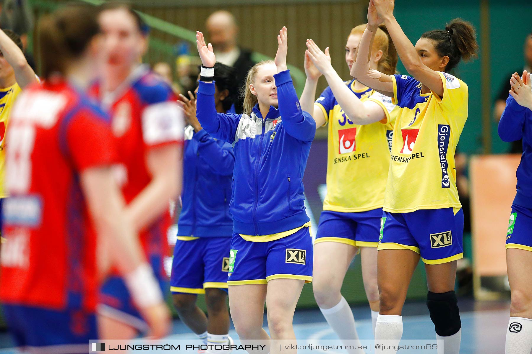 EM-Kval Sverige-Serbien 31-30,dam,Arena Skövde,Skövde,Sverige,Handboll,,2018,199738