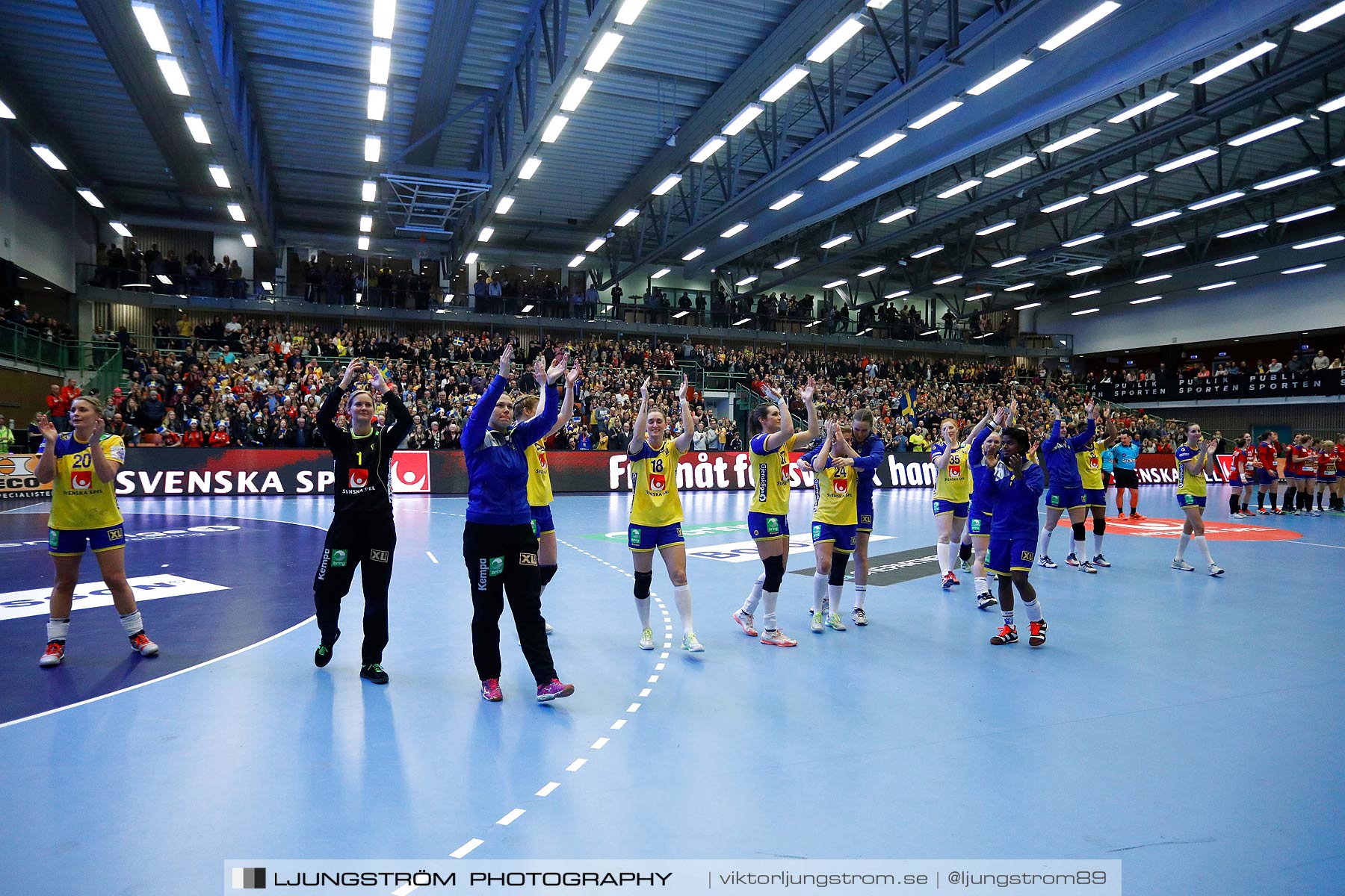 EM-Kval Sverige-Serbien 31-30,dam,Arena Skövde,Skövde,Sverige,Handboll,,2018,199739