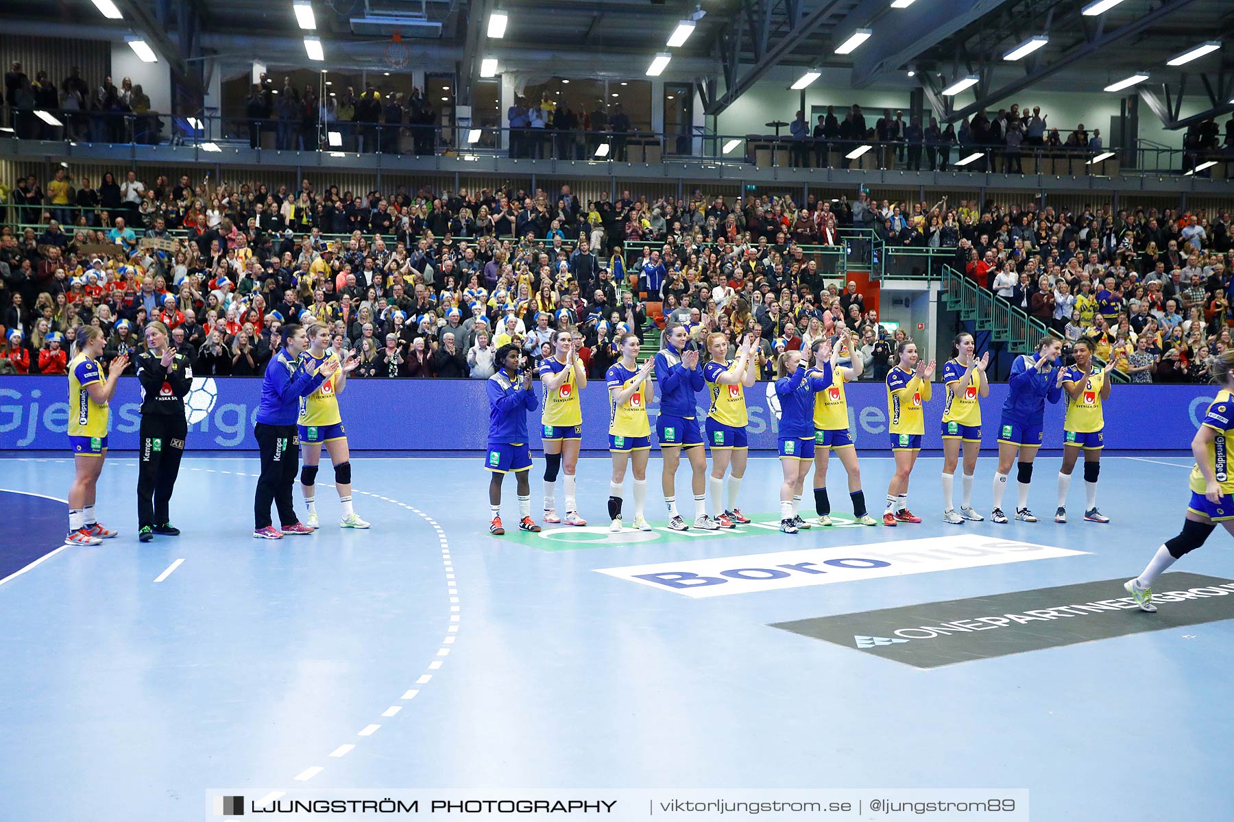 EM-Kval Sverige-Serbien 31-30,dam,Arena Skövde,Skövde,Sverige,Handboll,,2018,199742