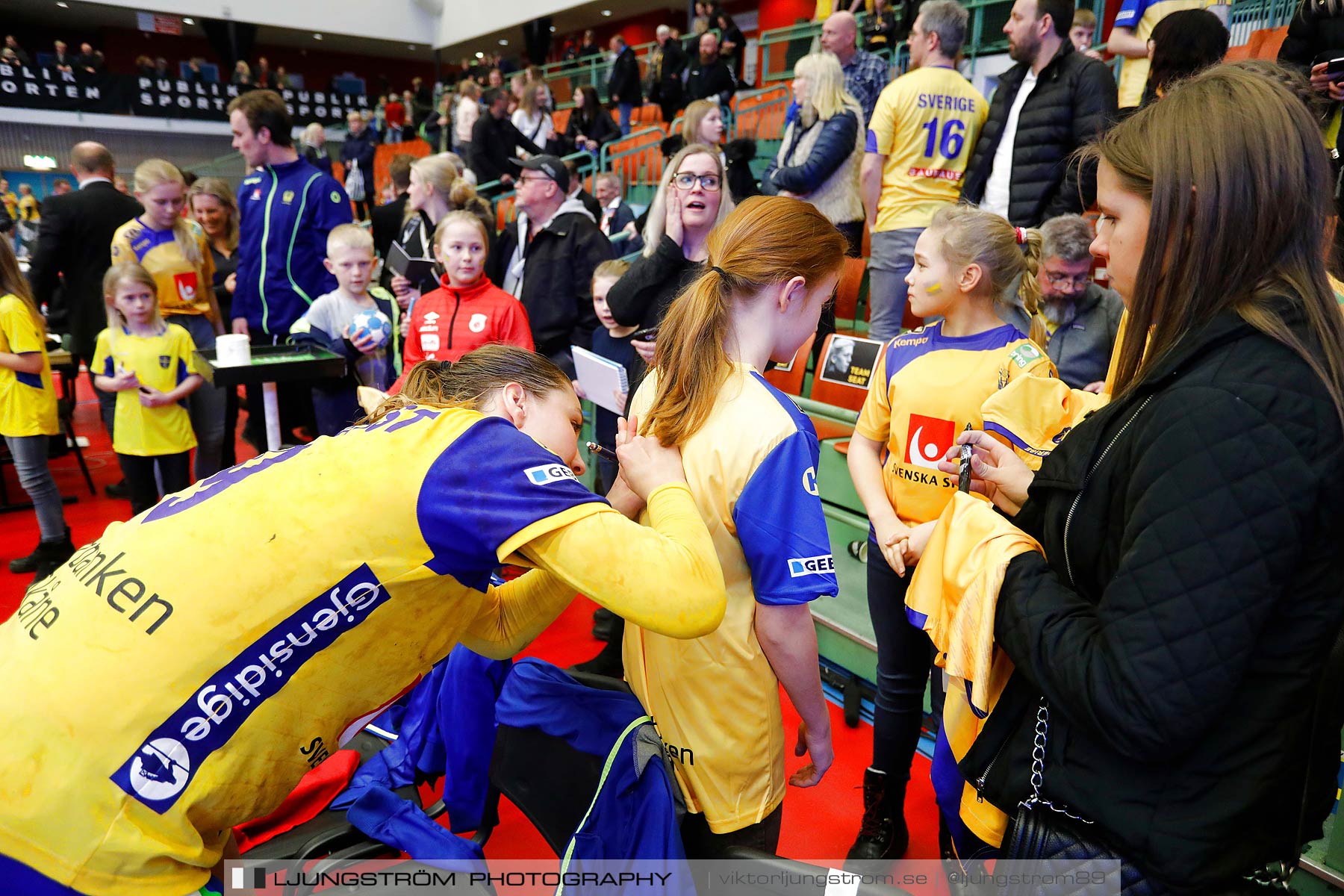 EM-Kval Sverige-Serbien 31-30,dam,Arena Skövde,Skövde,Sverige,Handboll,,2018,199753