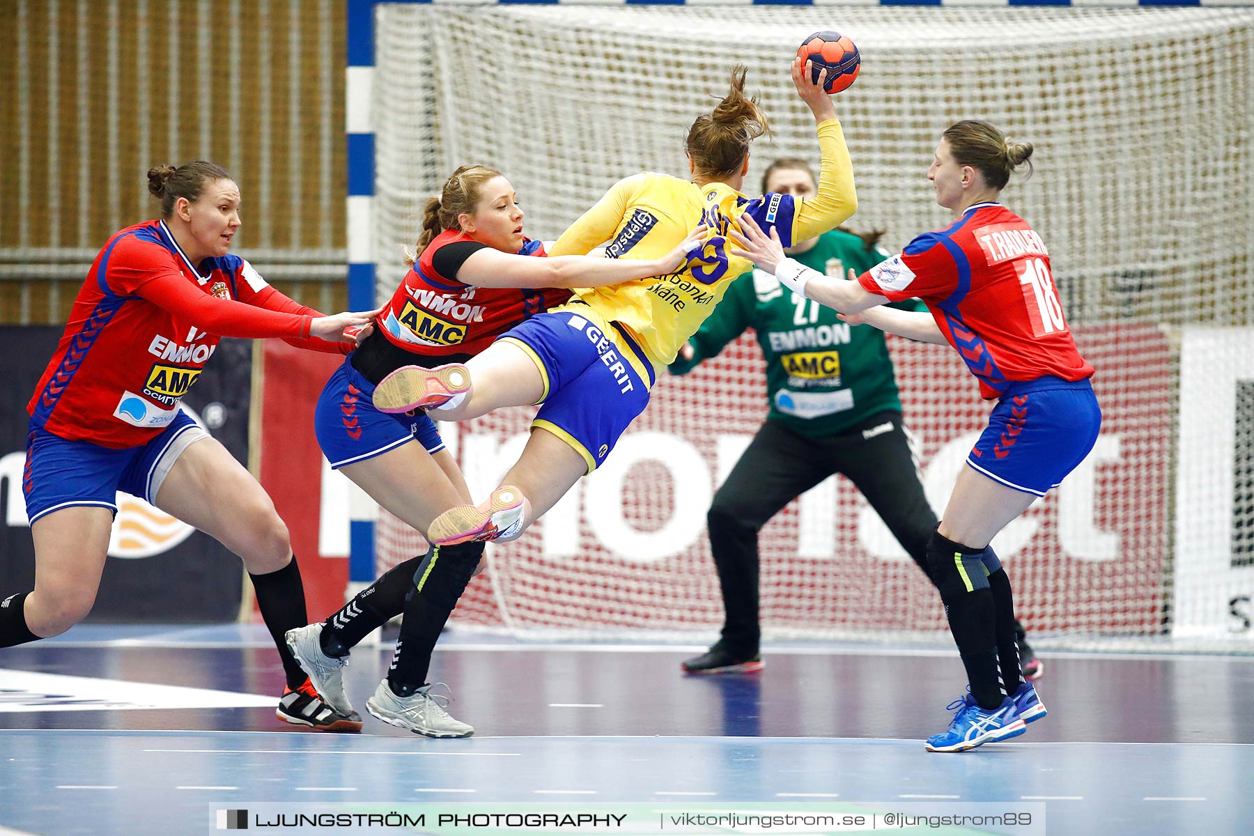 EM-Kval Sverige-Serbien 31-30,dam,Arena Skövde,Skövde,Sverige,Handboll,,2018,199782