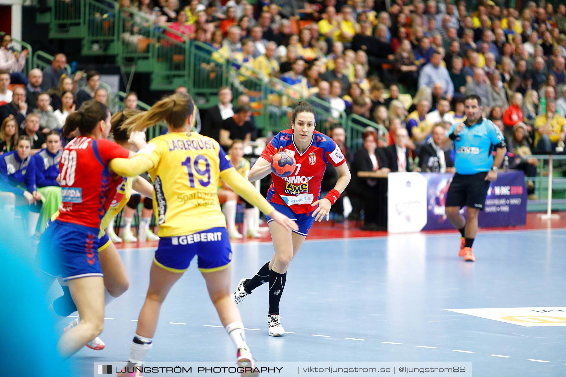 EM-Kval Sverige-Serbien 31-30,dam,Arena Skövde,Skövde,Sverige,Handboll,,2018,199838