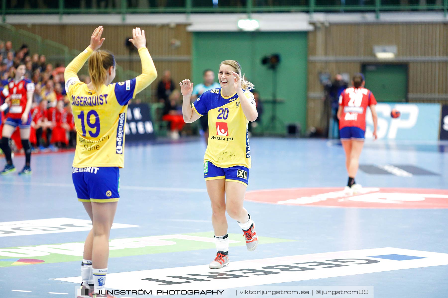 EM-Kval Sverige-Serbien 31-30,dam,Arena Skövde,Skövde,Sverige,Handboll,,2018,199849