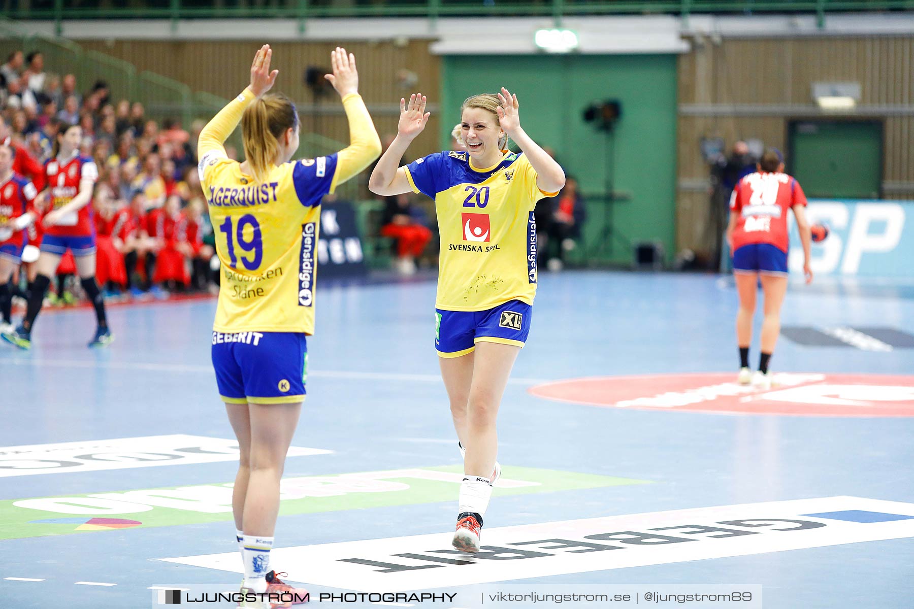 EM-Kval Sverige-Serbien 31-30,dam,Arena Skövde,Skövde,Sverige,Handboll,,2018,199850