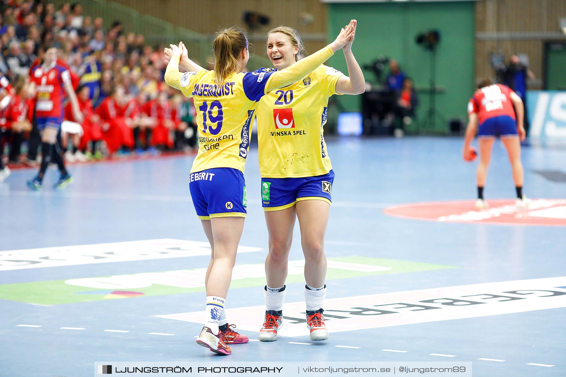 EM-Kval Sverige-Serbien 31-30,dam,Arena Skövde,Skövde,Sverige,Handboll,,2018,199851