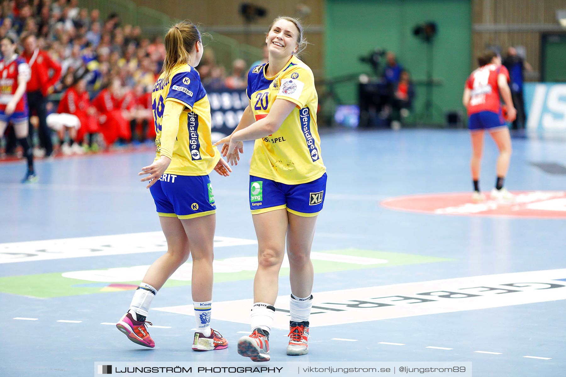 EM-Kval Sverige-Serbien 31-30,dam,Arena Skövde,Skövde,Sverige,Handboll,,2018,199852