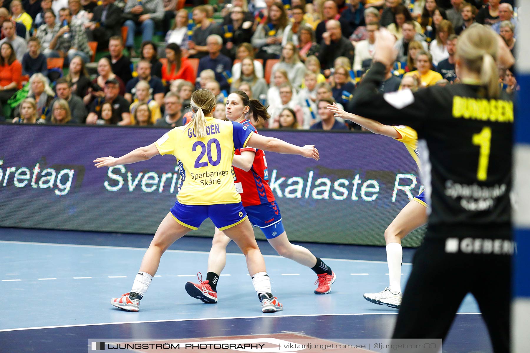 EM-Kval Sverige-Serbien 31-30,dam,Arena Skövde,Skövde,Sverige,Handboll,,2018,199878