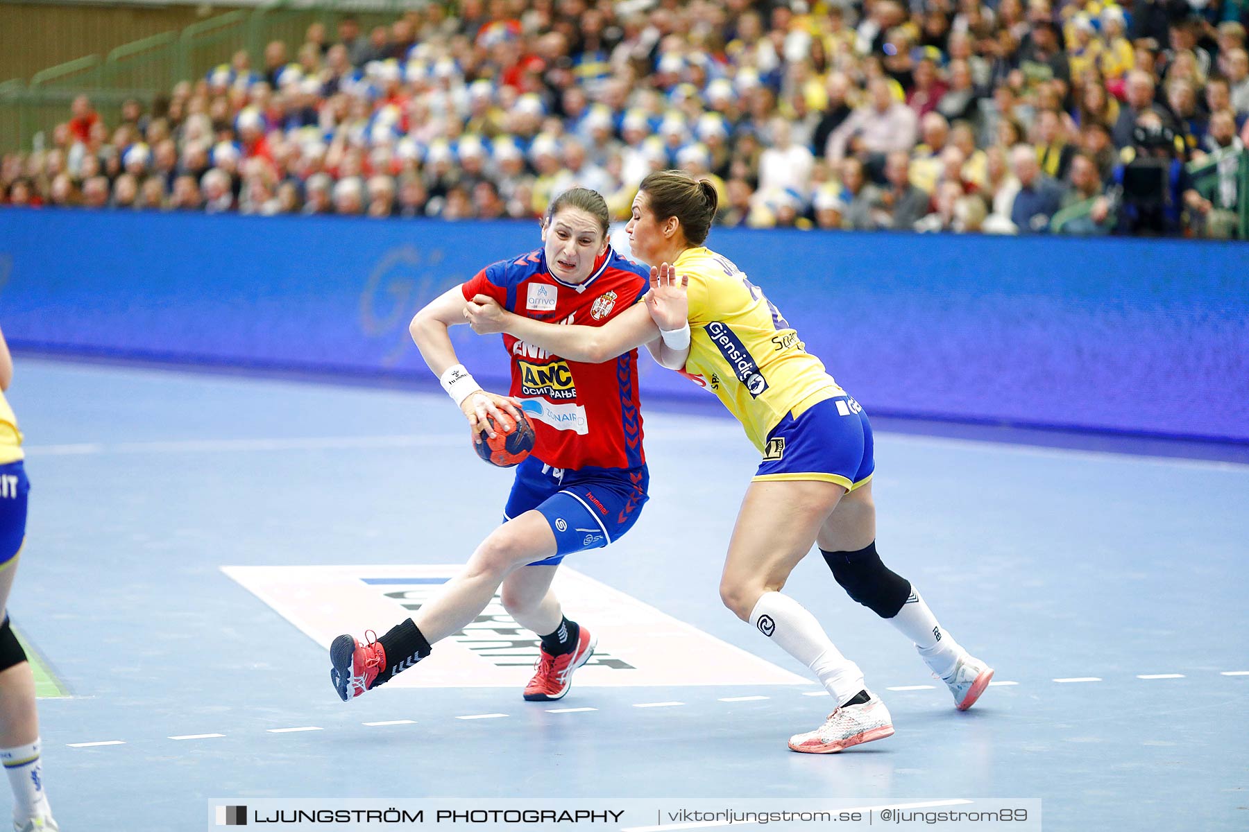 EM-Kval Sverige-Serbien 31-30,dam,Arena Skövde,Skövde,Sverige,Handboll,,2018,199890