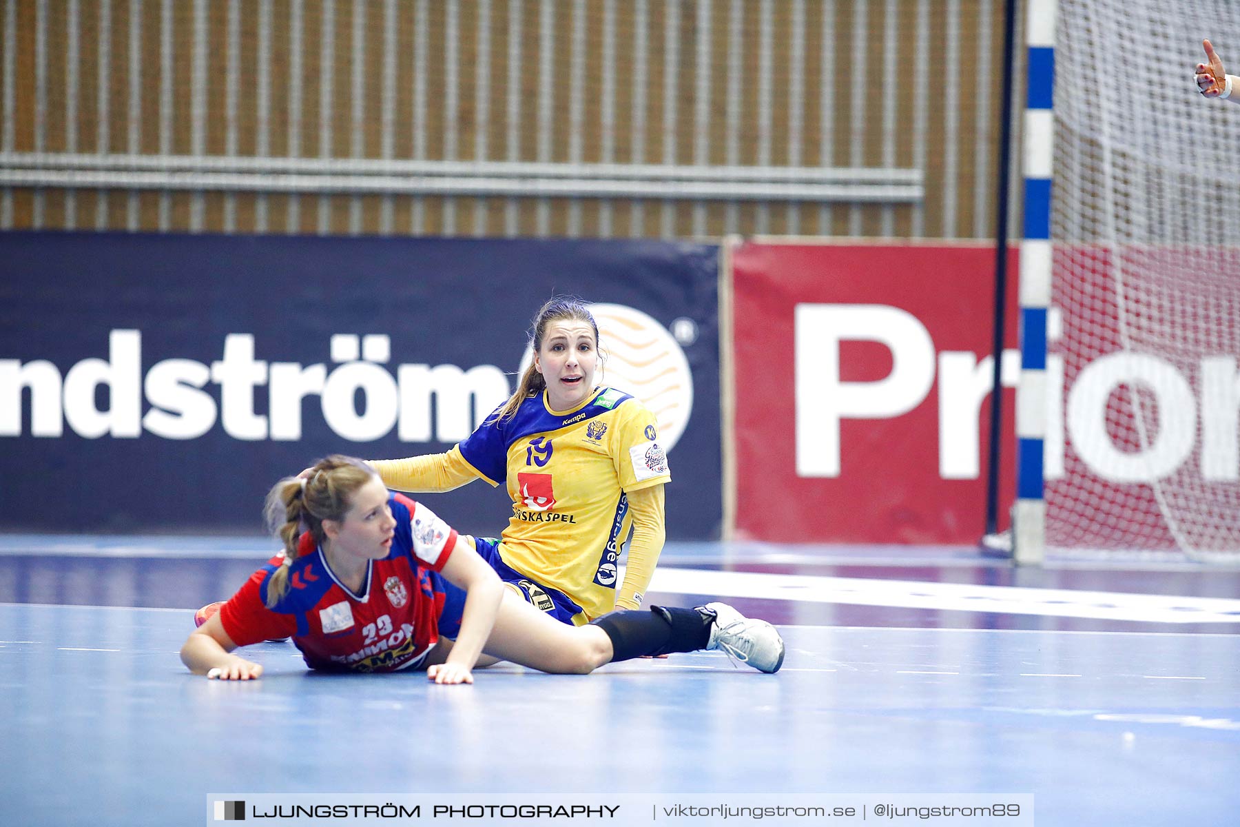 EM-Kval Sverige-Serbien 31-30,dam,Arena Skövde,Skövde,Sverige,Handboll,,2018,199974