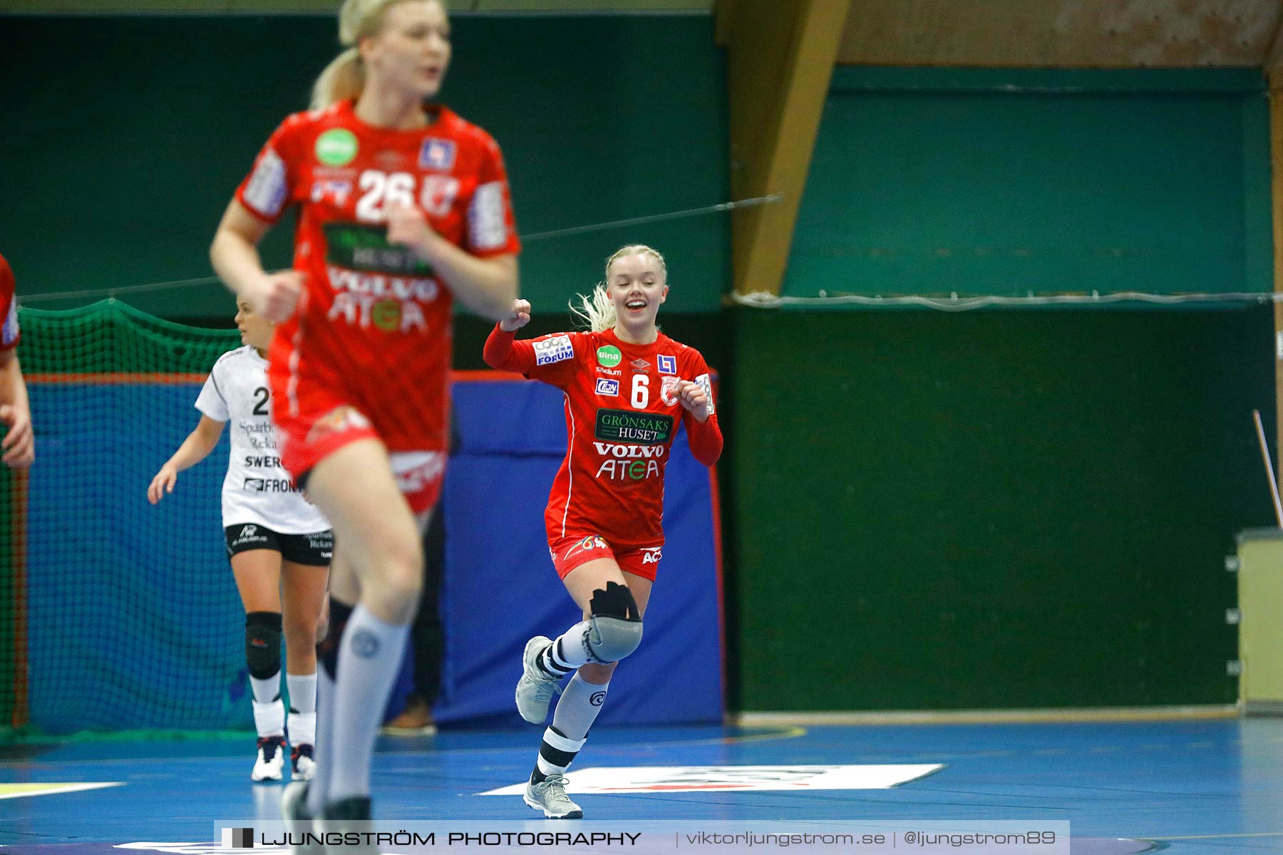 Skövde HF-Eskilstuna Guif 32-24,dam,Skövde Idrottshall,Skövde,Sverige,Handboll,,2018,200147