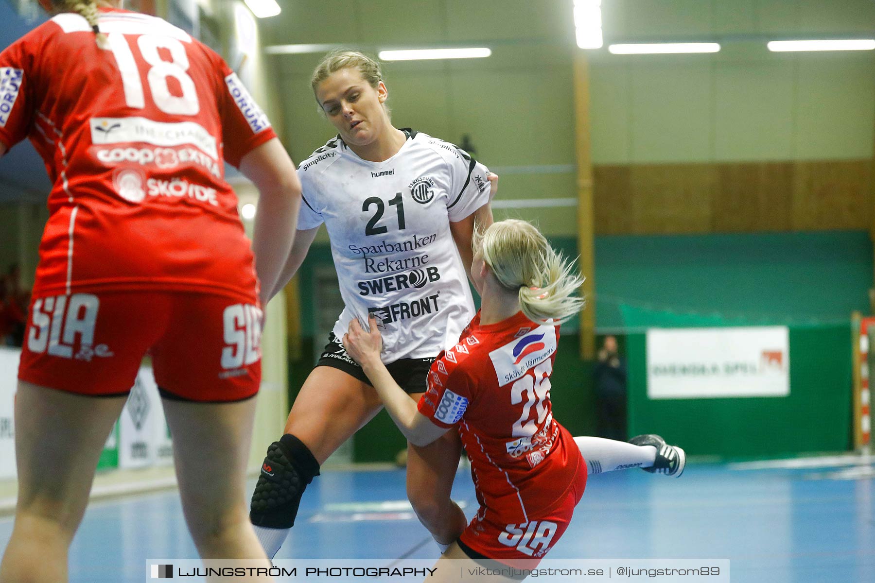 Skövde HF-Eskilstuna Guif 32-24,dam,Skövde Idrottshall,Skövde,Sverige,Handboll,,2018,200161