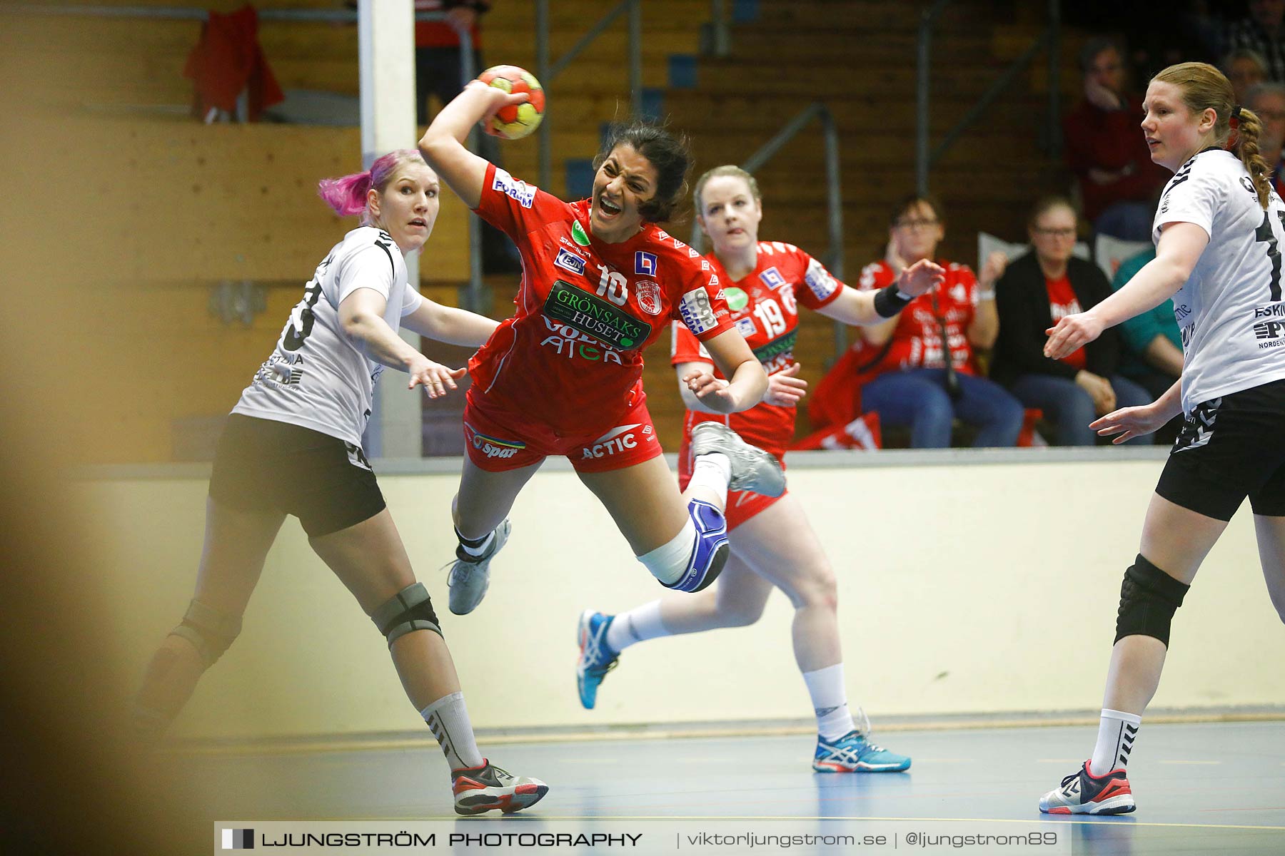 Skövde HF-Eskilstuna Guif 32-24,dam,Skövde Idrottshall,Skövde,Sverige,Handboll,,2018,200198