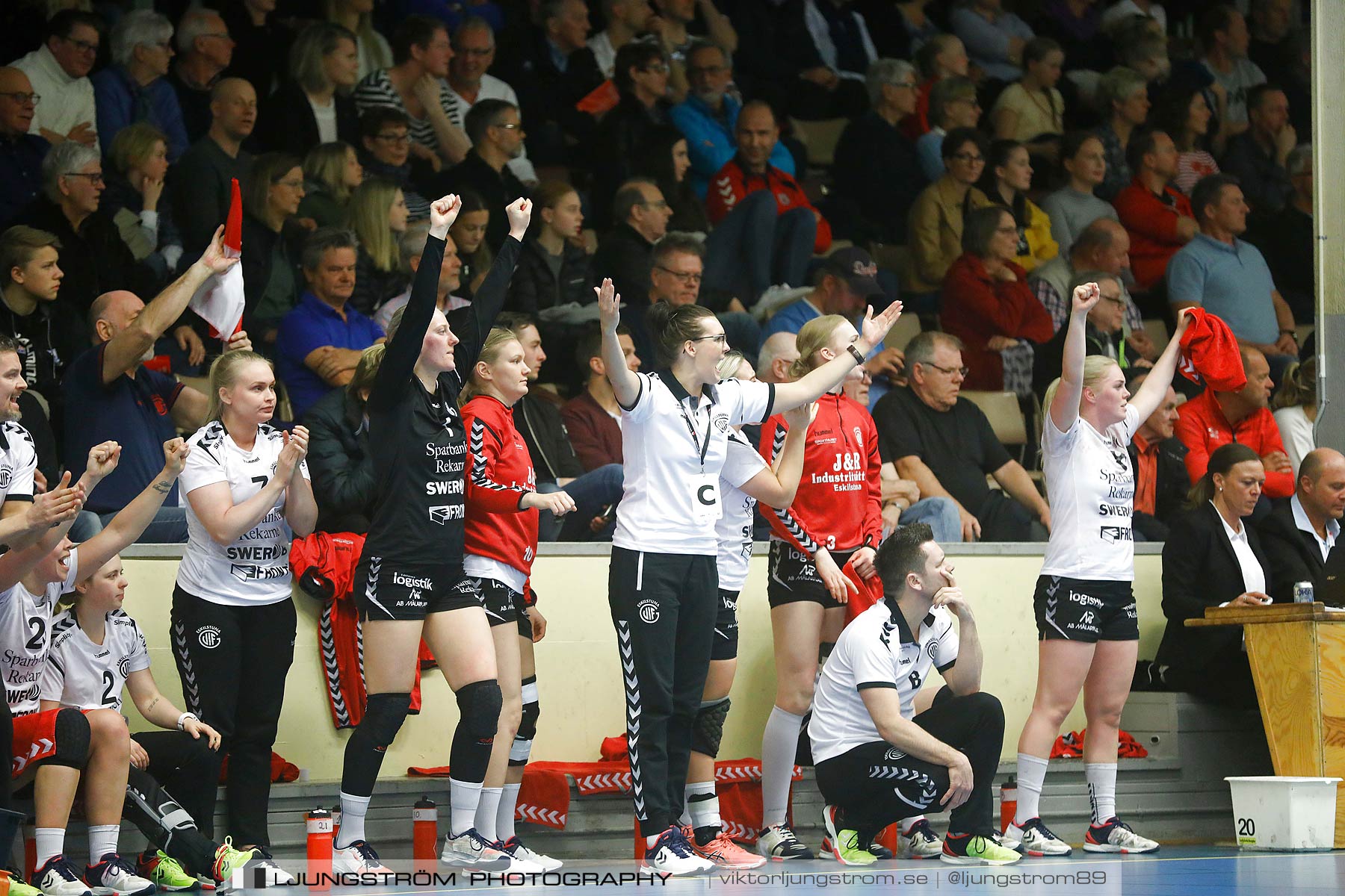 Skövde HF-Eskilstuna Guif 32-24,dam,Skövde Idrottshall,Skövde,Sverige,Handboll,,2018,200213