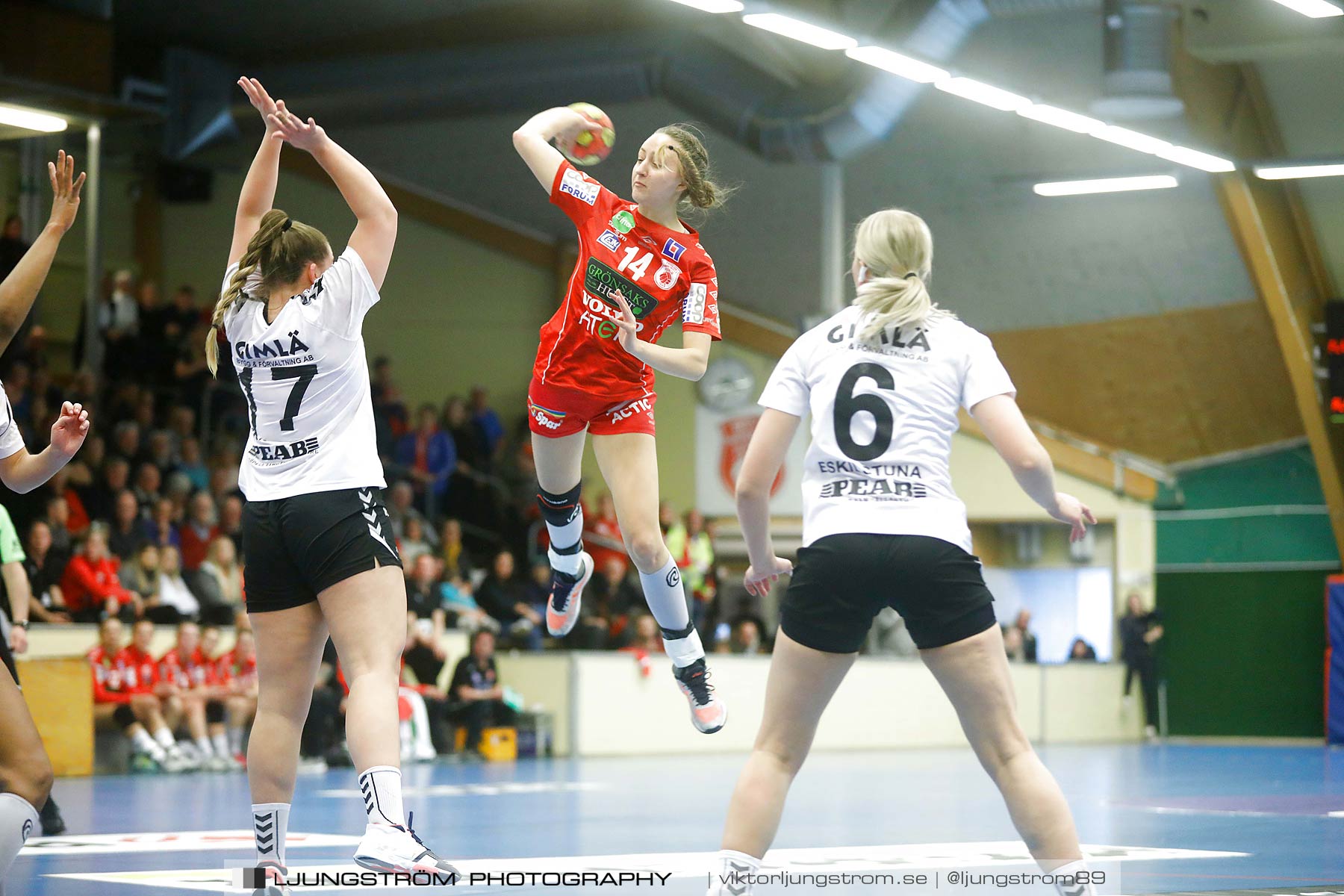 Skövde HF-Eskilstuna Guif 32-24,dam,Skövde Idrottshall,Skövde,Sverige,Handboll,,2018,200232