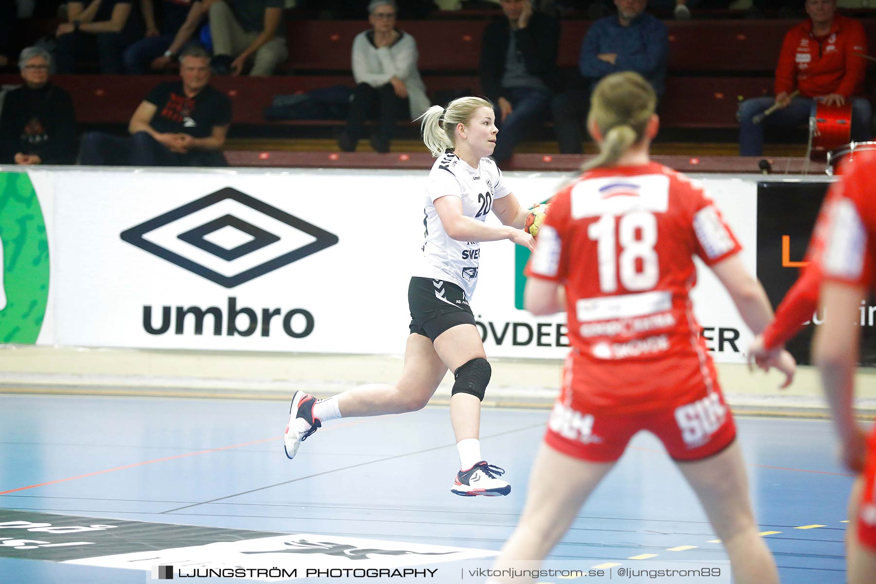 Skövde HF-Eskilstuna Guif 32-24,dam,Skövde Idrottshall,Skövde,Sverige,Handboll,,2018,200289