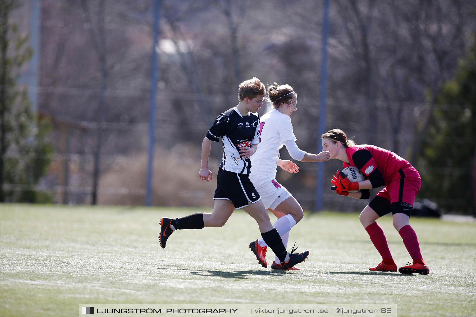 Skövde KIK-Göteborgs DFF 0-0,dam,Södermalms IP,Skövde,Sverige,Fotboll,,2018,201696