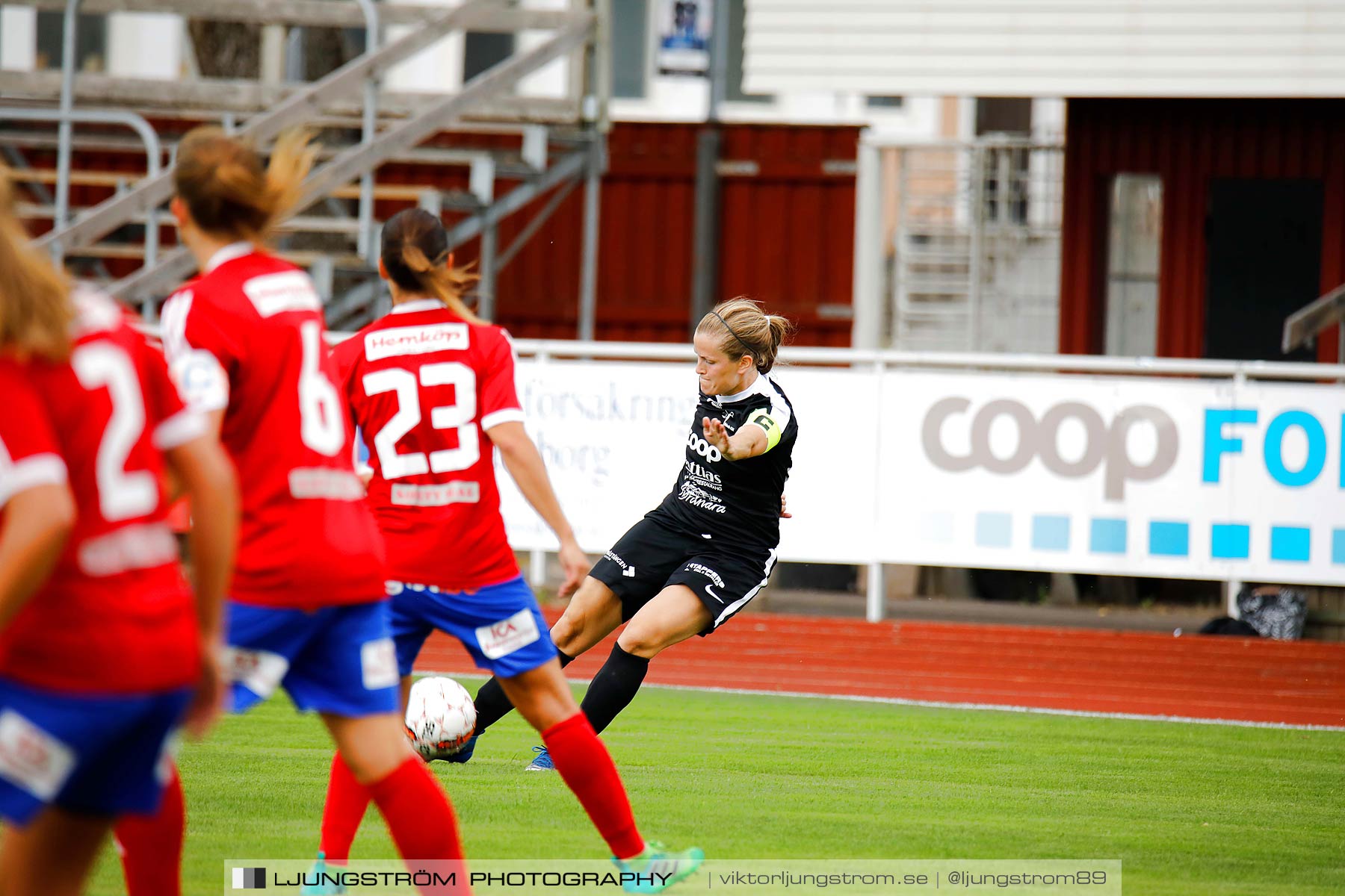 Skövde KIK-IK Gauthiod 2-1,dam,Södermalms IP,Skövde,Sverige,Fotboll,,2018,202815