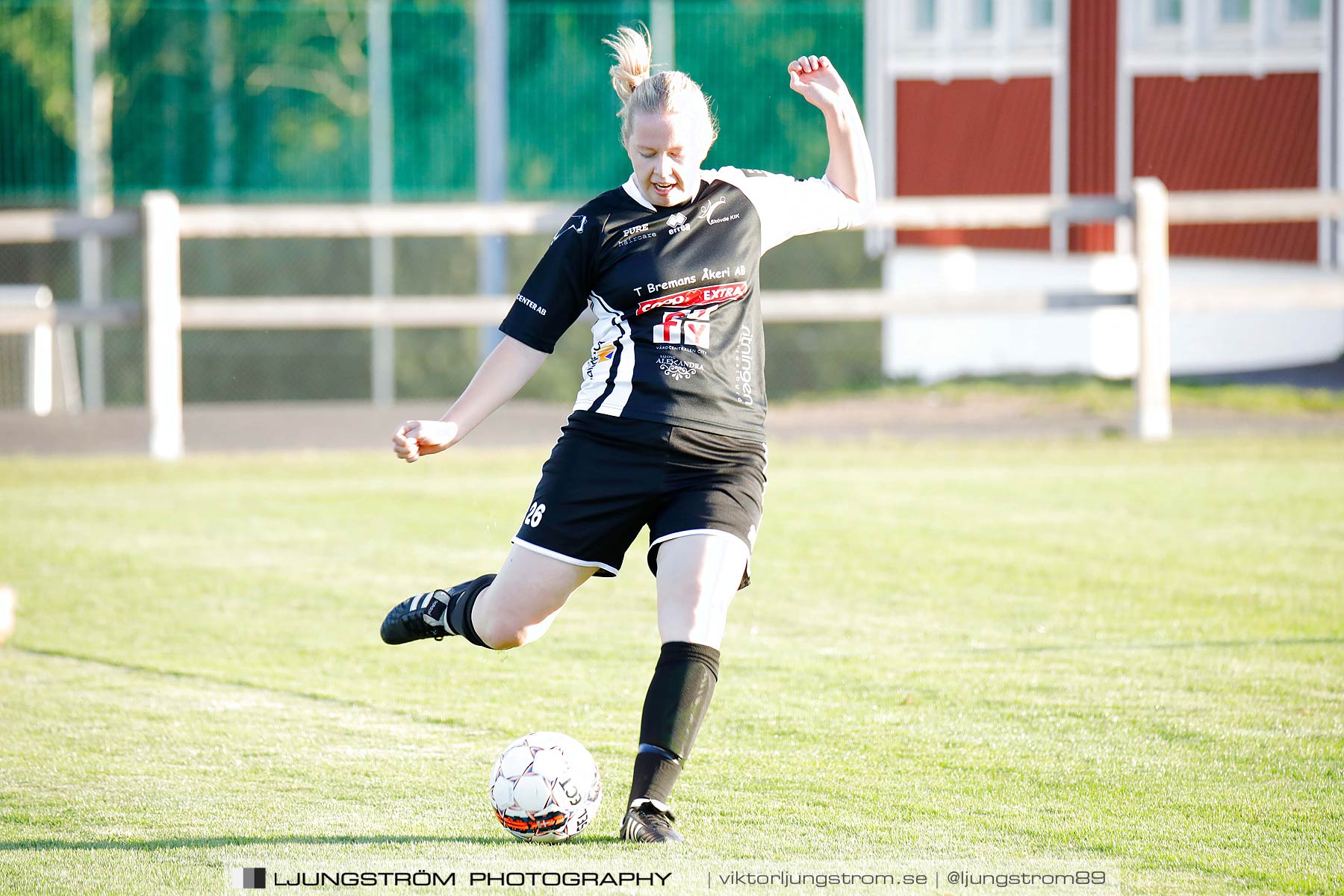 Skövde KIK/Våmb-Mariebo IK 2-2,dam,Lillegårdens IP,Skövde,Sverige,Fotboll,,2018,203917