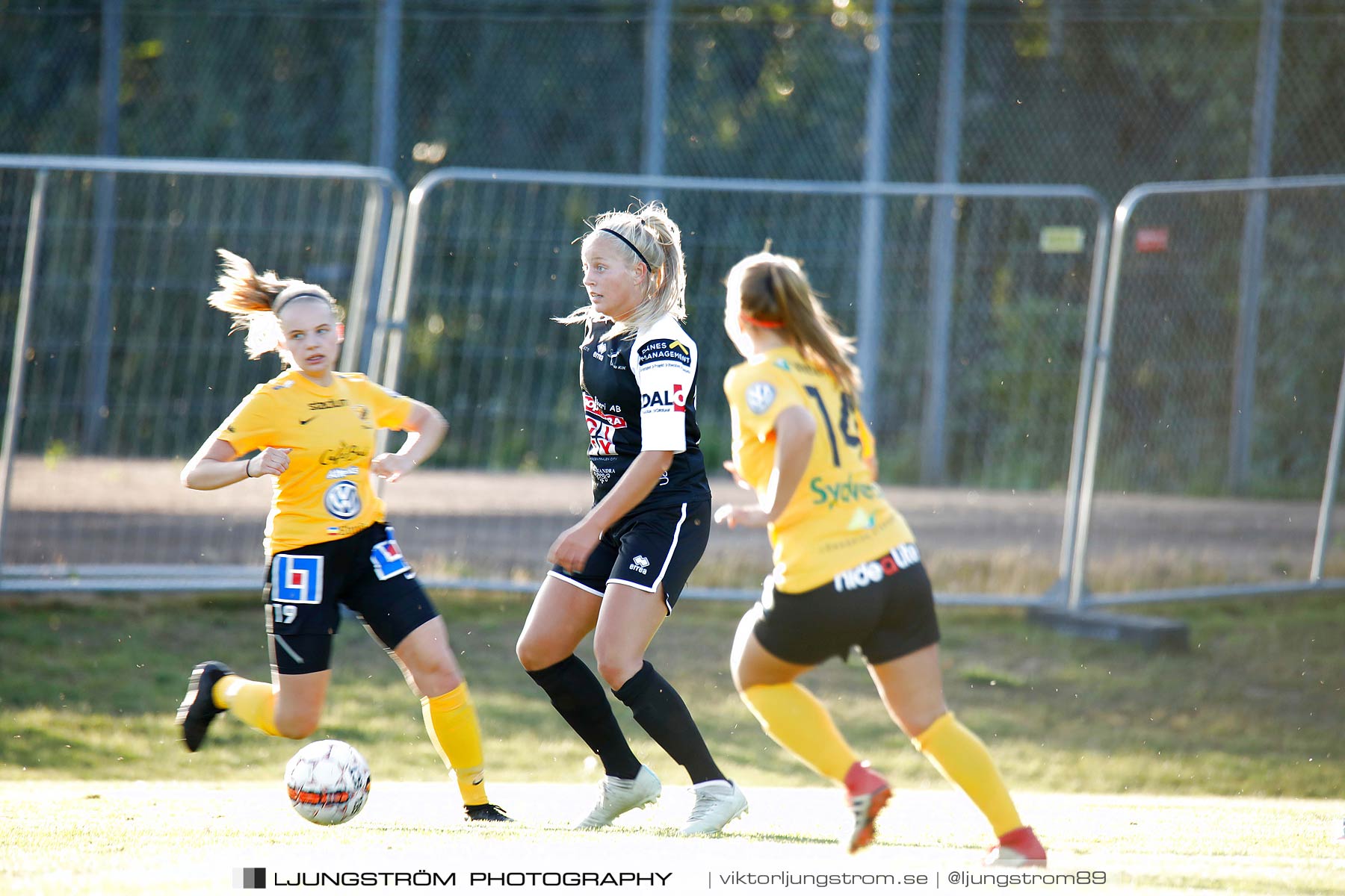 Skövde KIK/Våmb-Mariebo IK 2-2,dam,Lillegårdens IP,Skövde,Sverige,Fotboll,,2018,203925