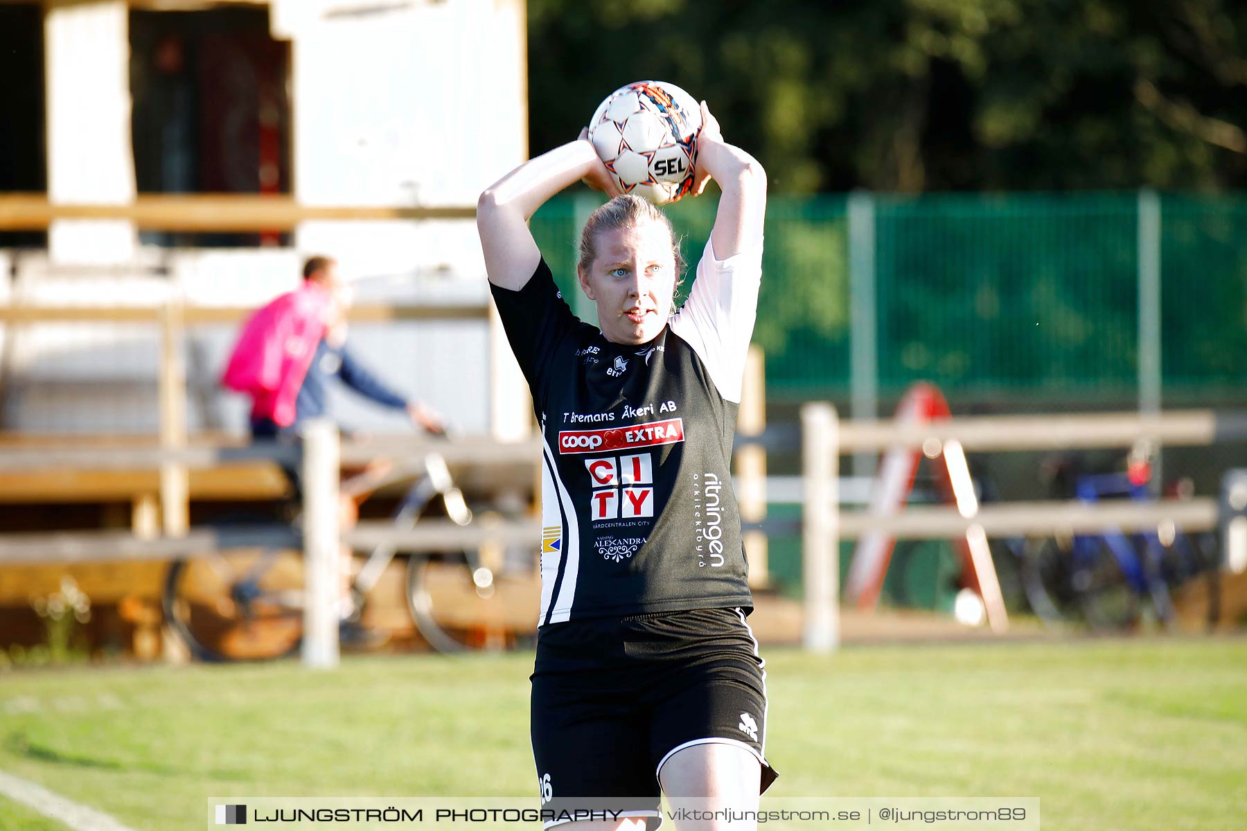 Skövde KIK/Våmb-Mariebo IK 2-2,dam,Lillegårdens IP,Skövde,Sverige,Fotboll,,2018,203928