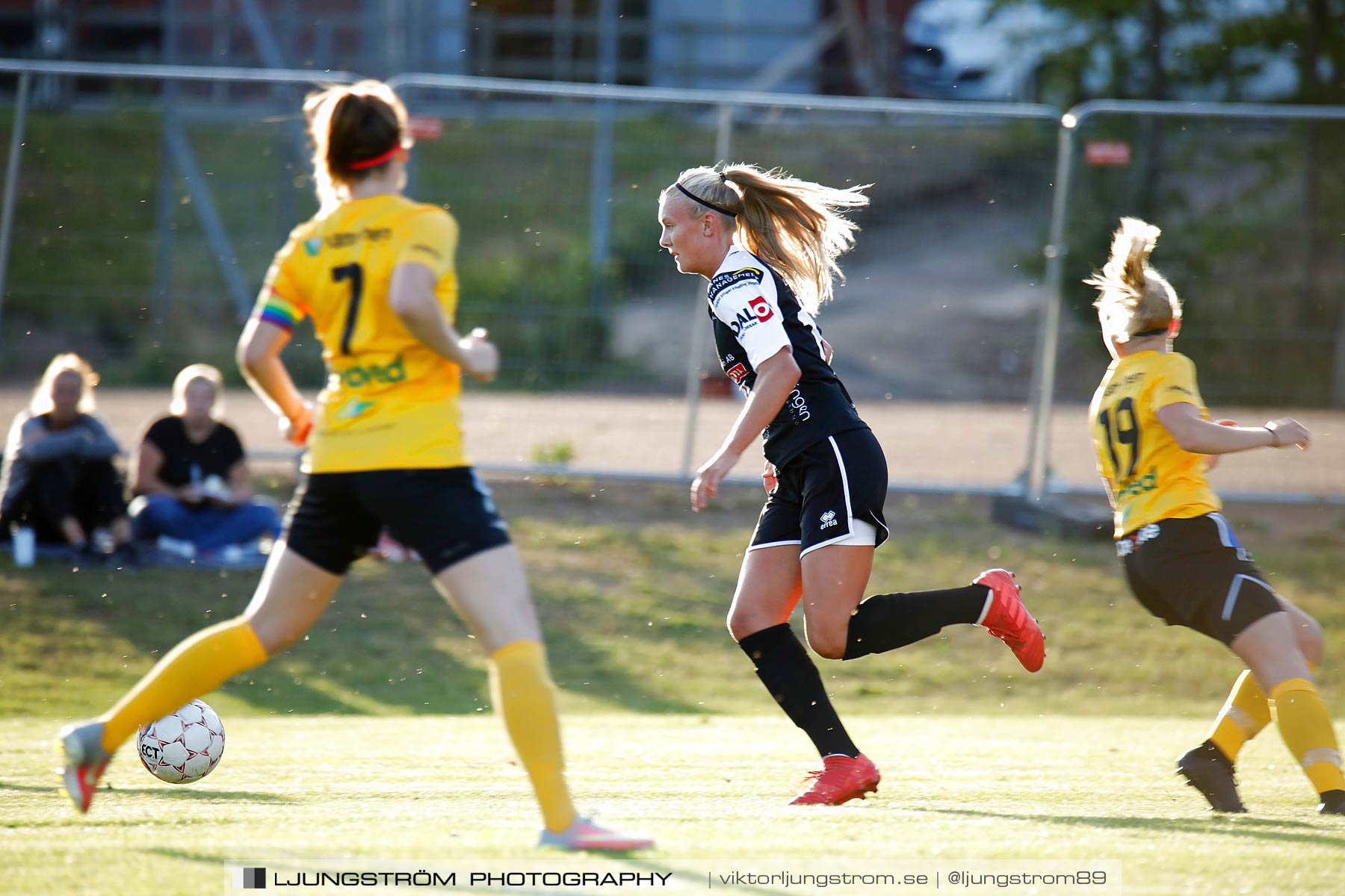 Skövde KIK/Våmb-Mariebo IK 2-2,dam,Lillegårdens IP,Skövde,Sverige,Fotboll,,2018,203938