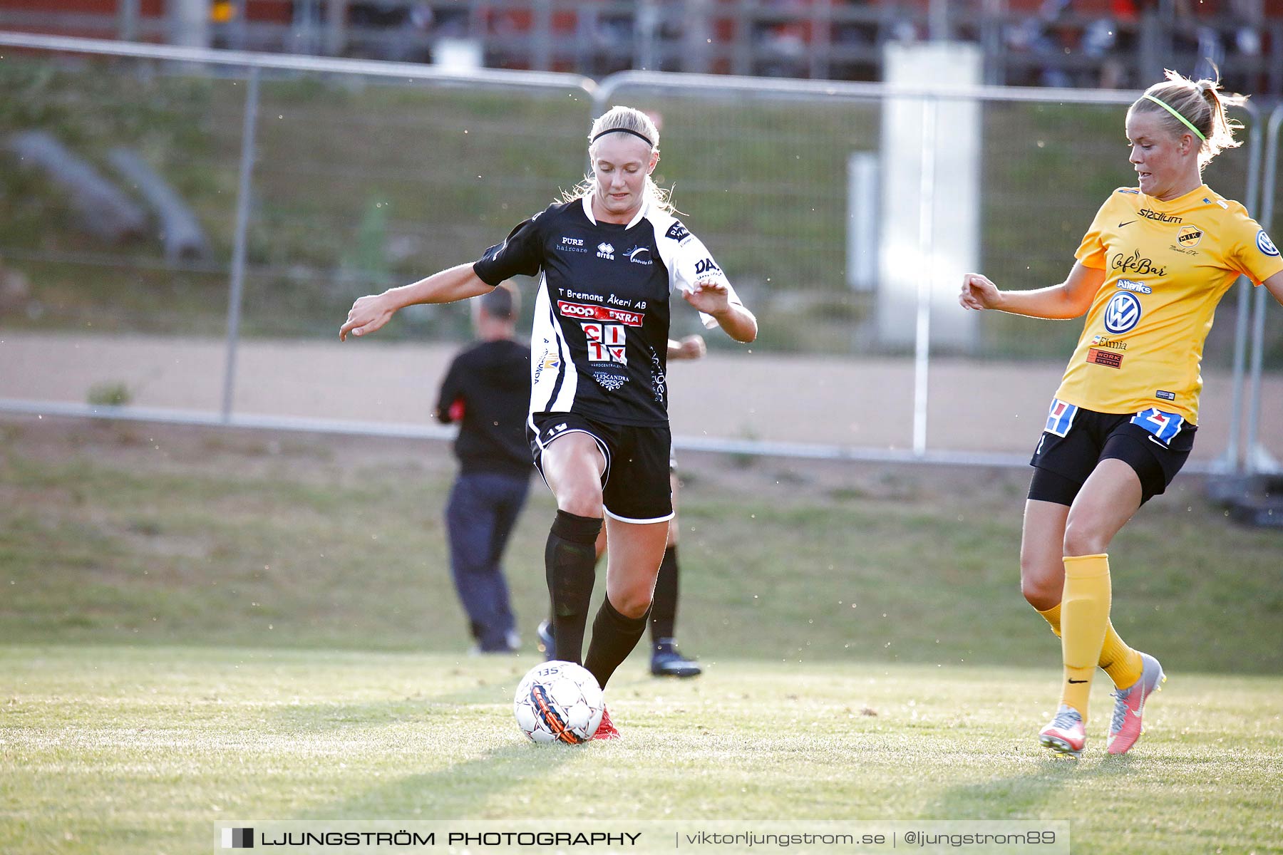 Skövde KIK/Våmb-Mariebo IK 2-2,dam,Lillegårdens IP,Skövde,Sverige,Fotboll,,2018,203999