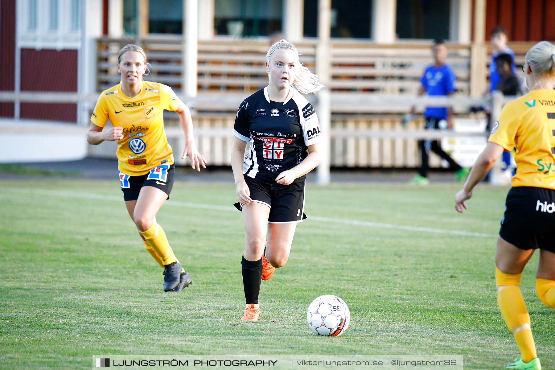 Skövde KIK/Våmb-Mariebo IK 2-2,dam,Lillegårdens IP,Skövde,Sverige,Fotboll,,2018,204002