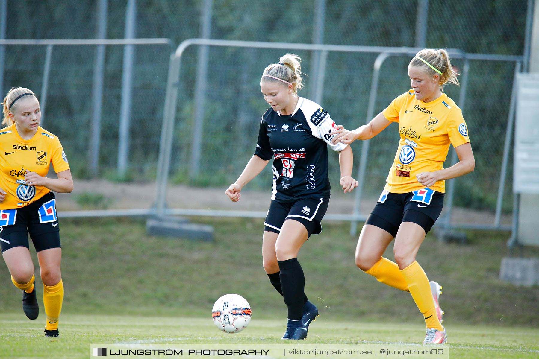 Skövde KIK/Våmb-Mariebo IK 2-2,dam,Lillegårdens IP,Skövde,Sverige,Fotboll,,2018,204025