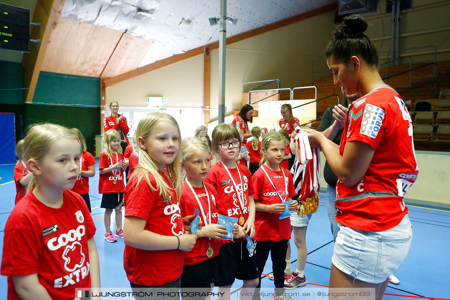 Skövde HF Ungdomsavslutning,dam,Skövde Idrottshall,Skövde,Sverige,Handboll,,2016,204048