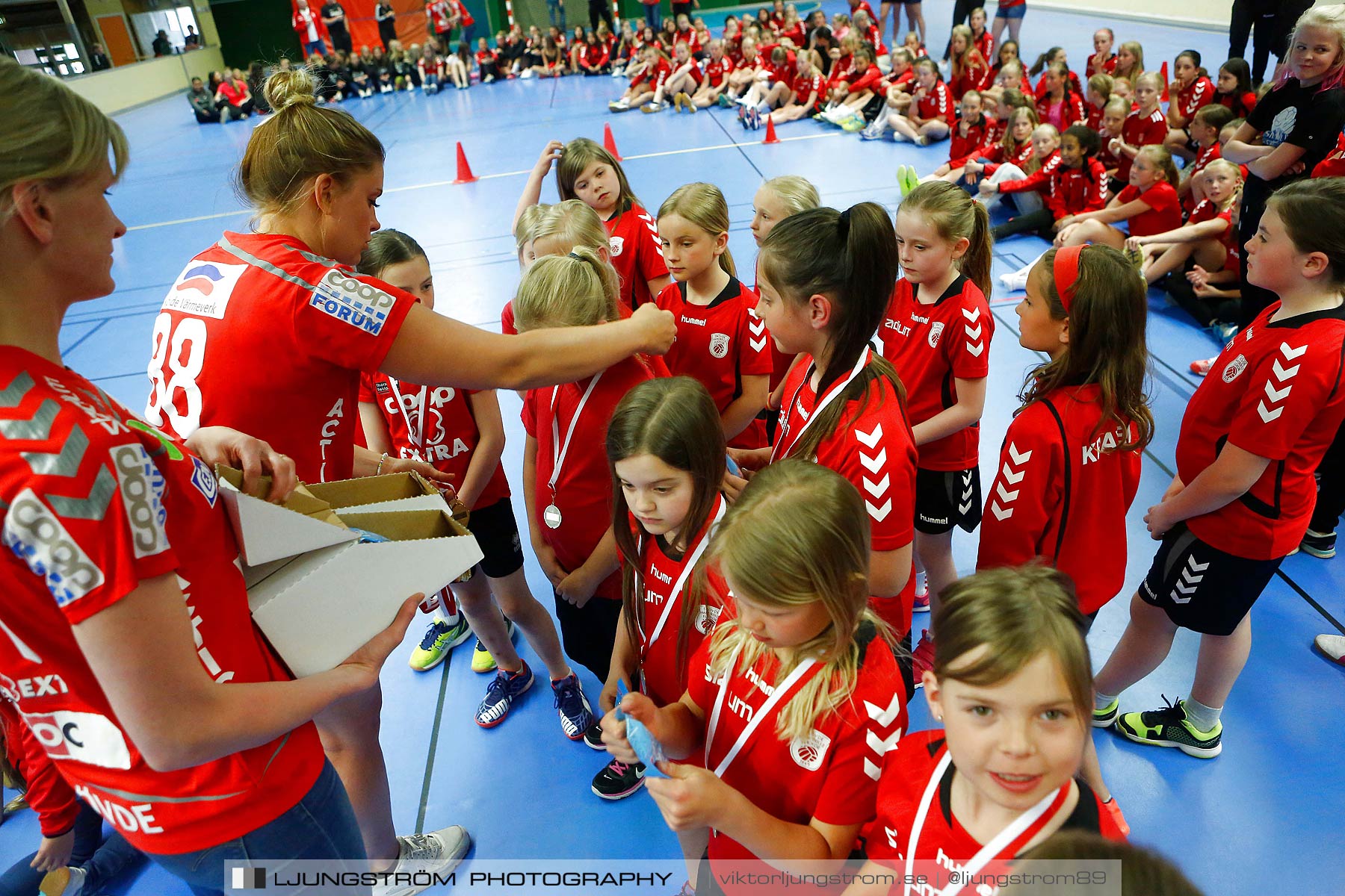 Skövde HF Ungdomsavslutning,dam,Skövde Idrottshall,Skövde,Sverige,Handboll,,2016,204053