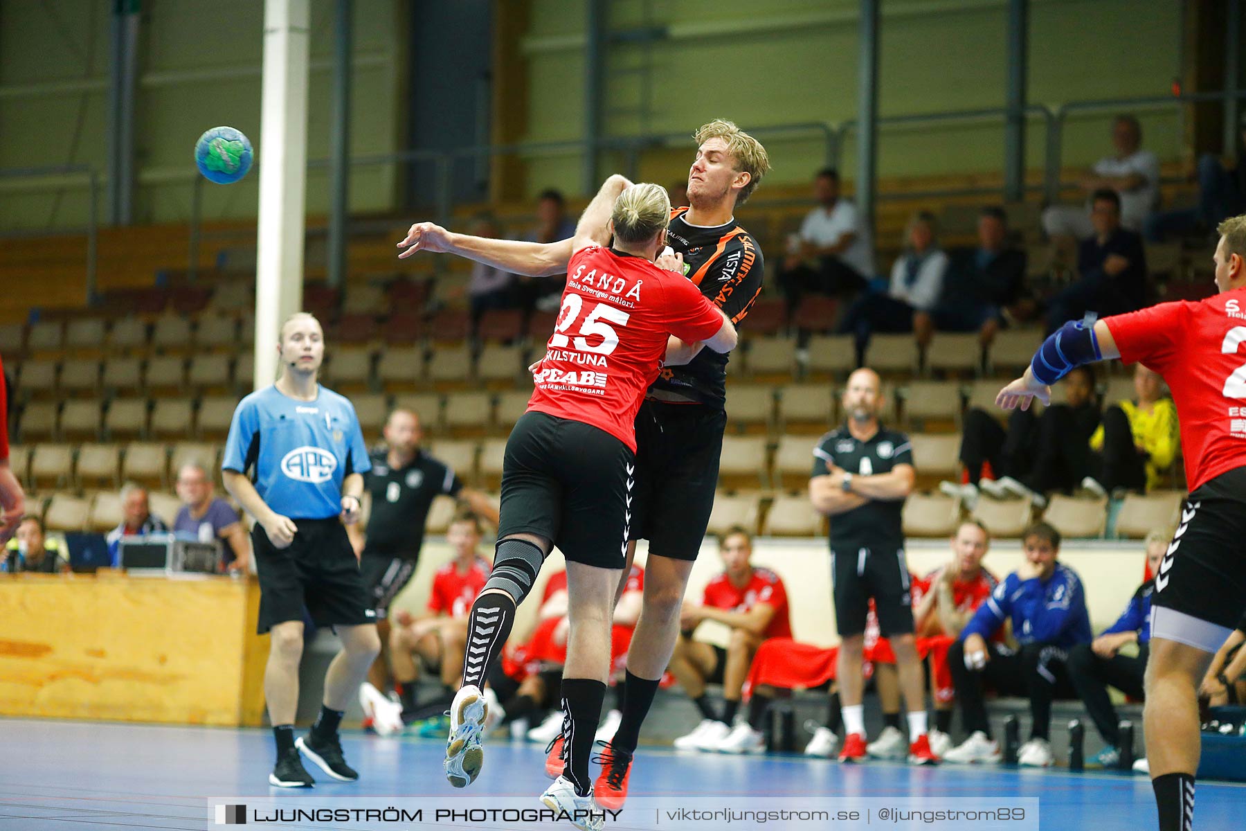 Nordic Choice Hotel Elit Cup Eskilstuna Guif-Halden Topphåndball 28-24,herr,Skövde Idrottshall,Skövde,Sverige,Handboll,,2018,204261