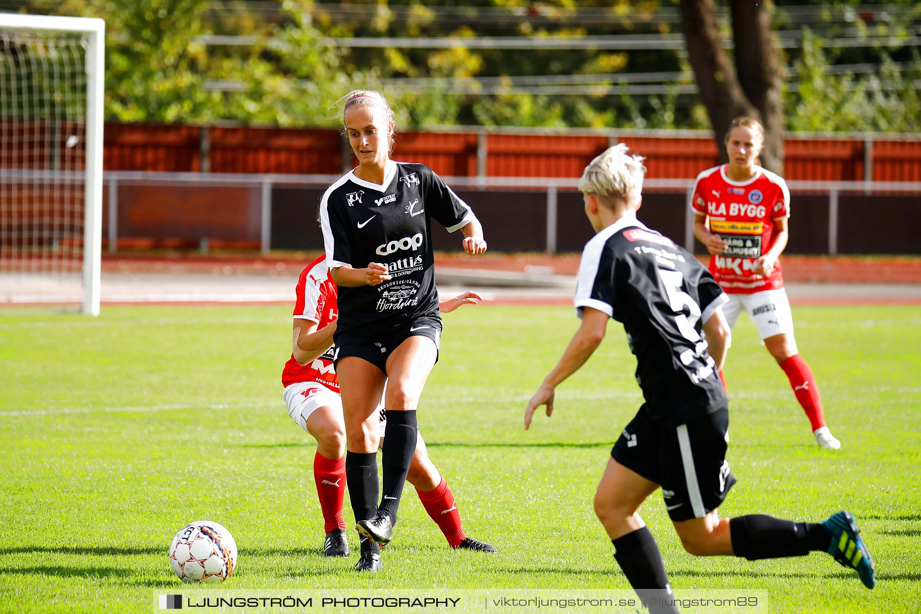 Skövde KIK-IK Rössö Uddevalla 5-3,dam,Södermalms IP,Skövde,Sverige,Fotboll,,2018,205079