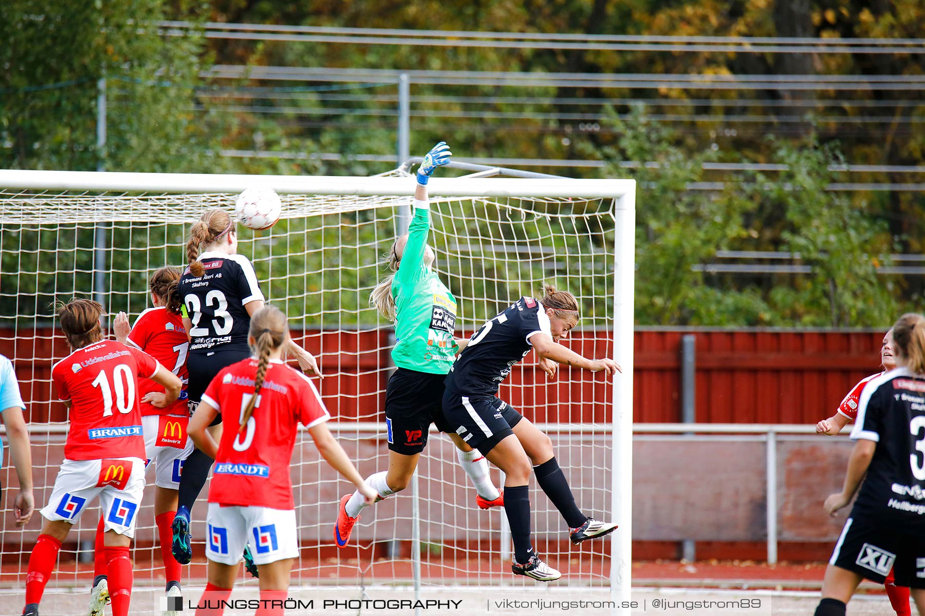 Skövde KIK-IK Rössö Uddevalla 5-3,dam,Södermalms IP,Skövde,Sverige,Fotboll,,2018,205133