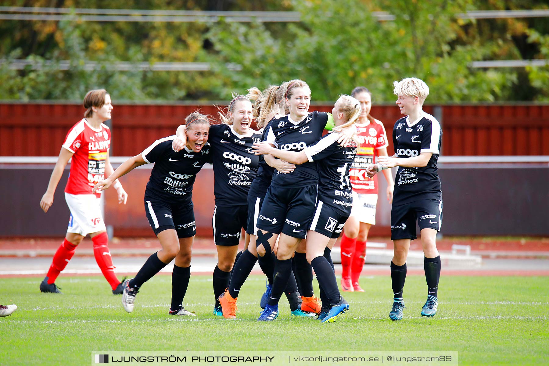 Skövde KIK-IK Rössö Uddevalla 5-3,dam,Södermalms IP,Skövde,Sverige,Fotboll,,2018,205141