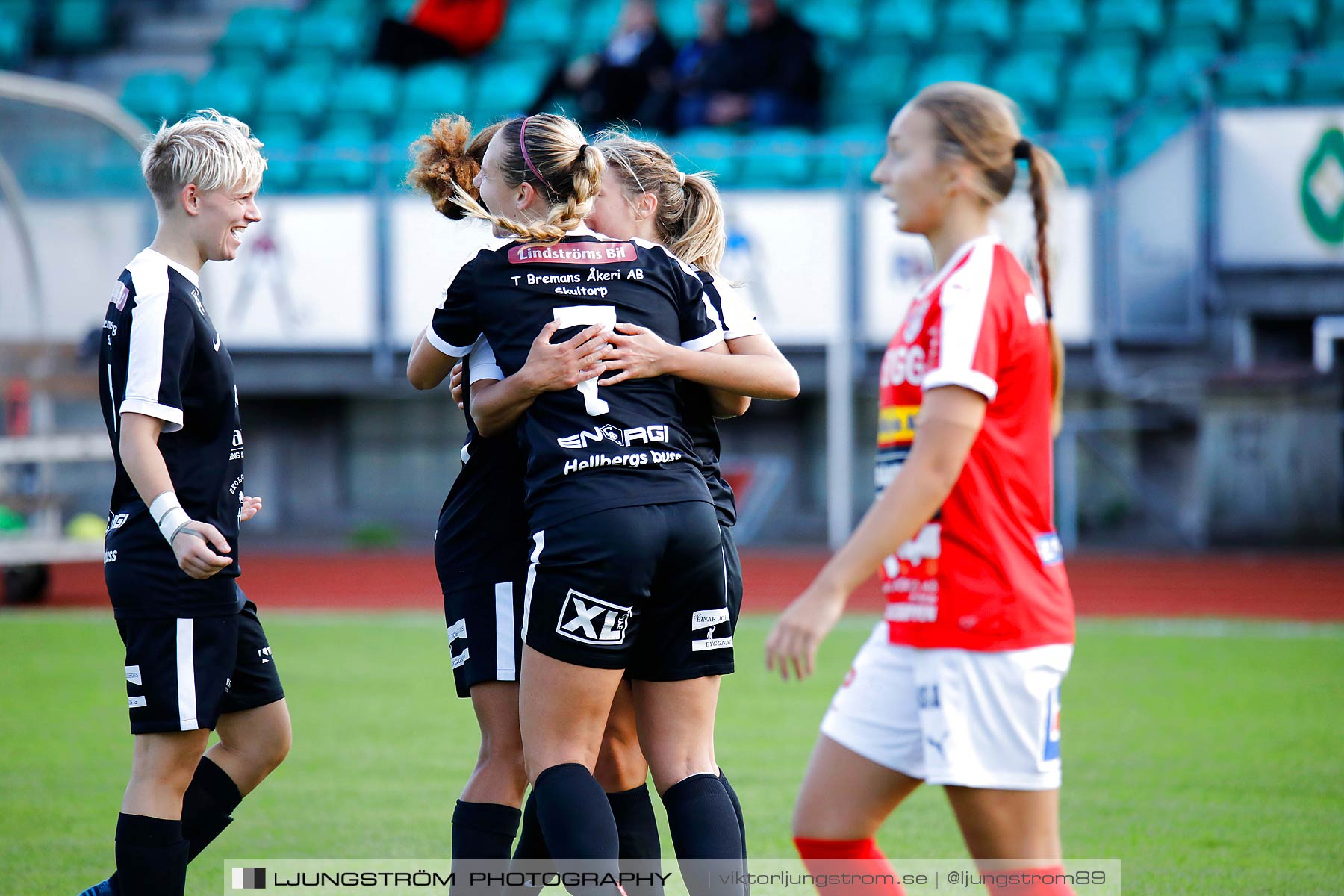 Skövde KIK-IK Rössö Uddevalla 5-3,dam,Södermalms IP,Skövde,Sverige,Fotboll,,2018,205184