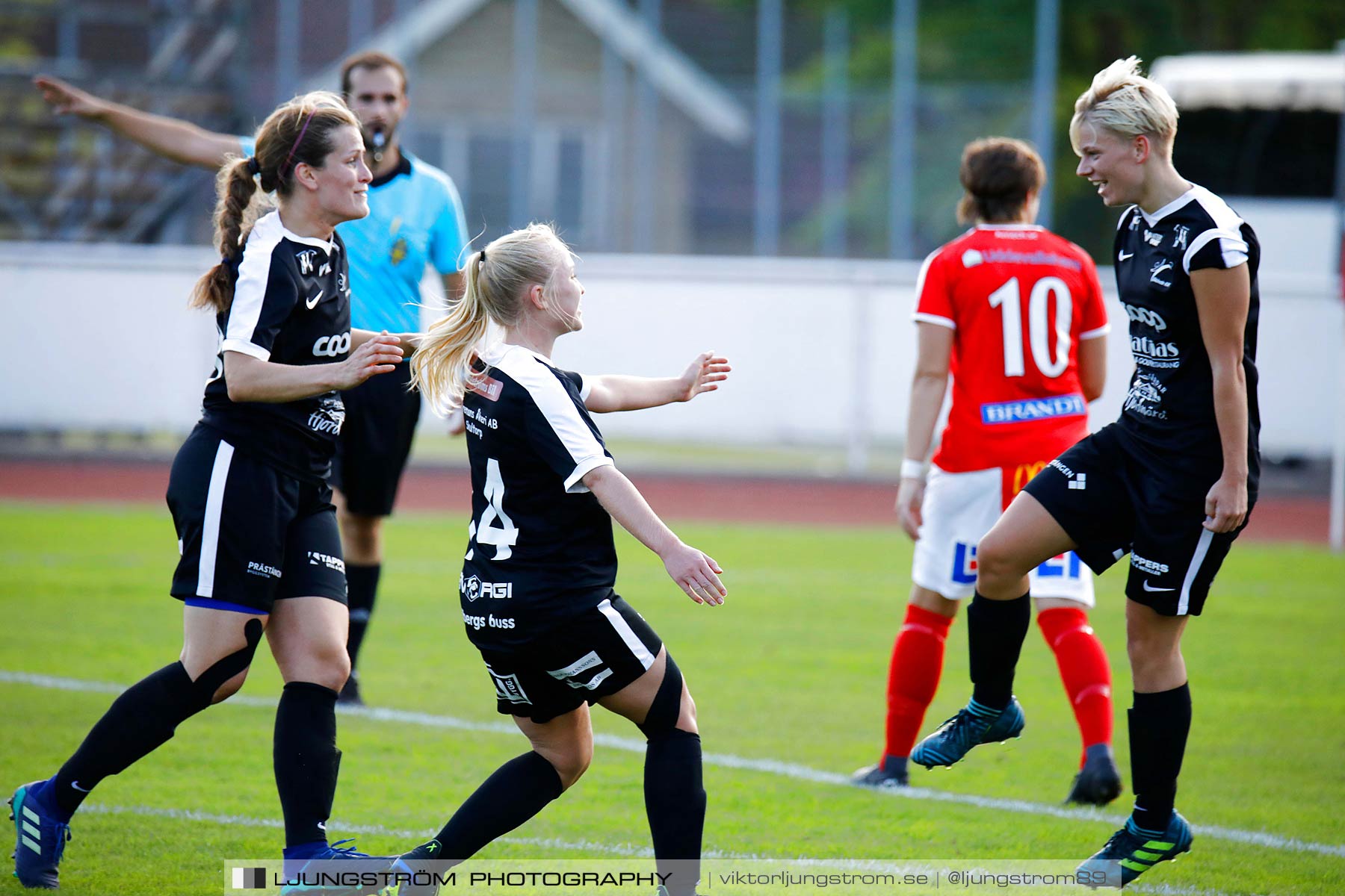 Skövde KIK-IK Rössö Uddevalla 5-3,dam,Södermalms IP,Skövde,Sverige,Fotboll,,2018,205191